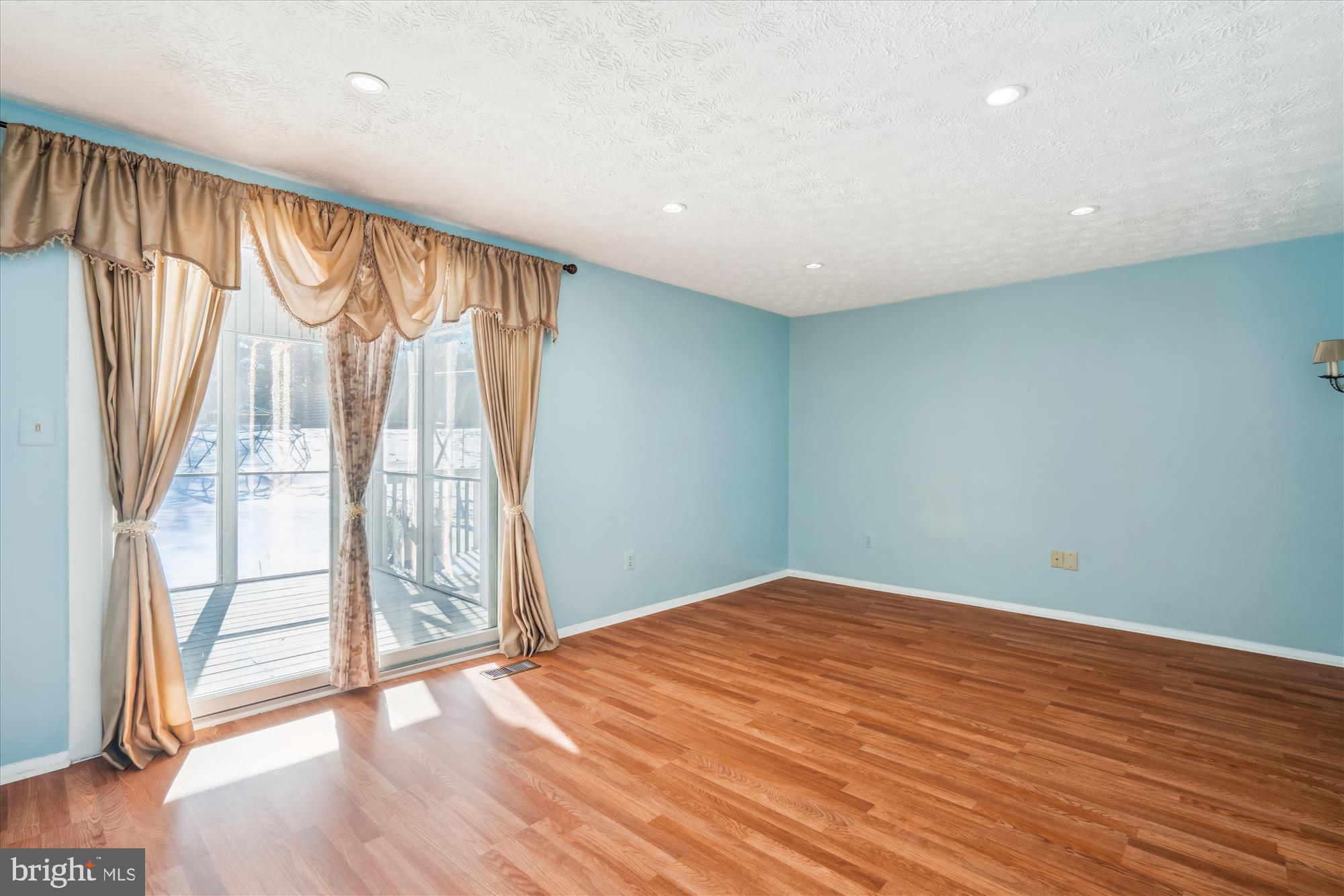 BURLEIGH MANOR - Residential