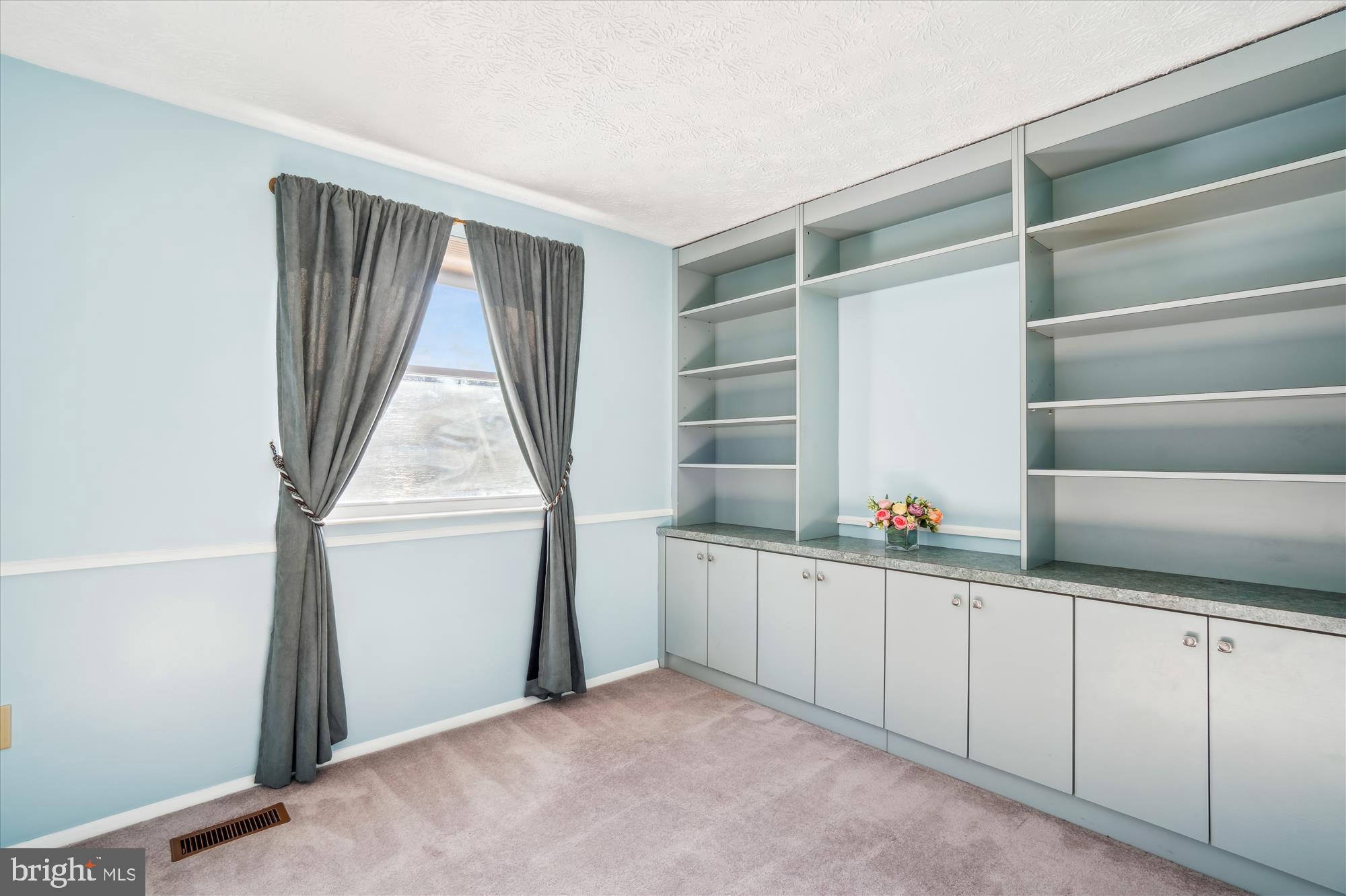 BURLEIGH MANOR - Residential