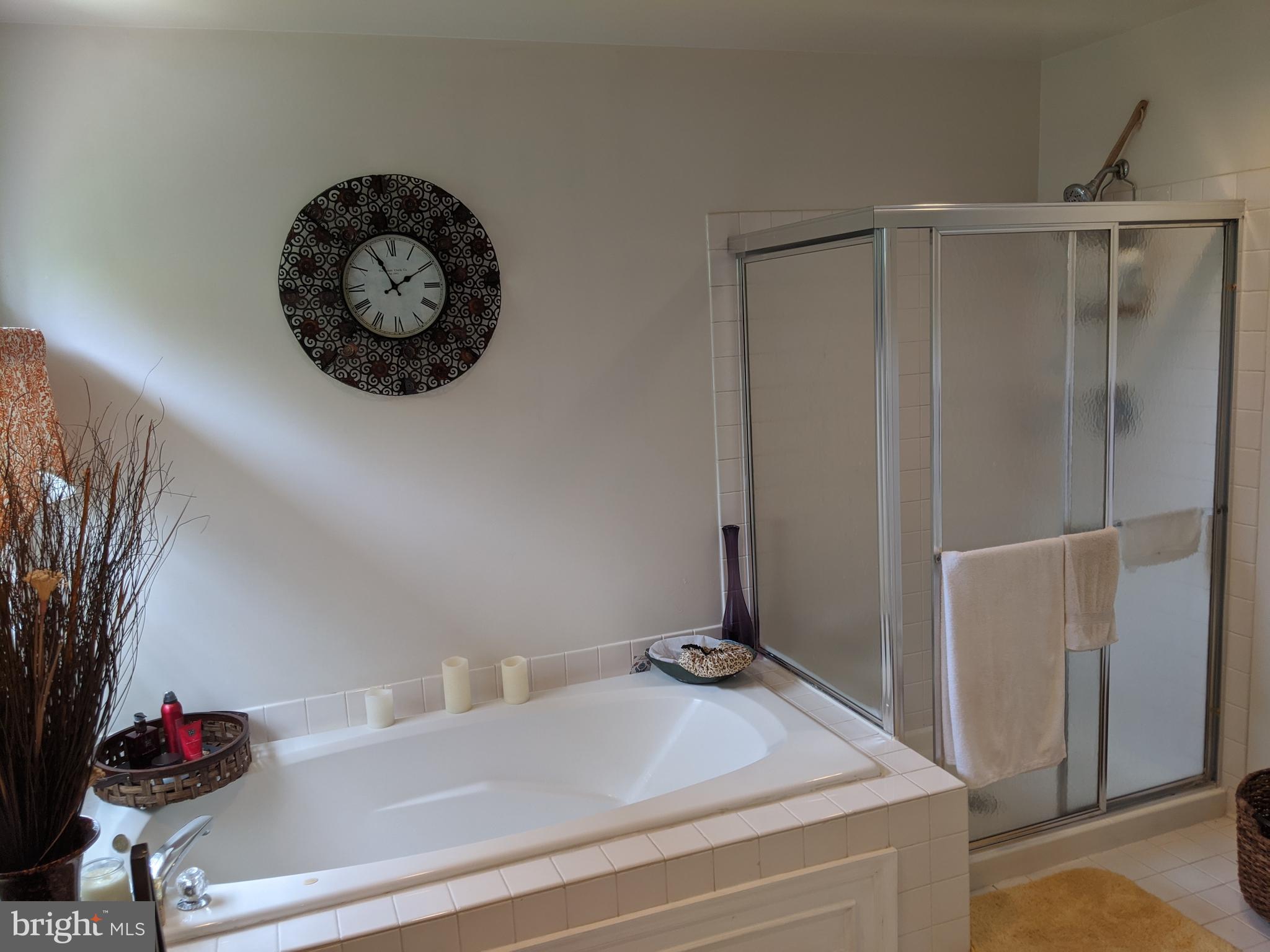 CHELTENHAM WOODS - Residential