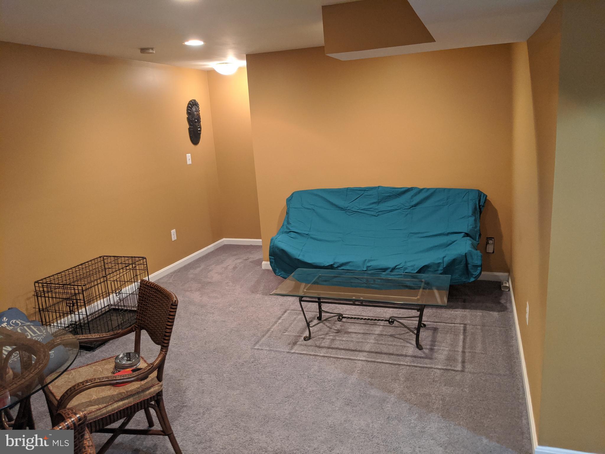 CHELTENHAM WOODS - Residential