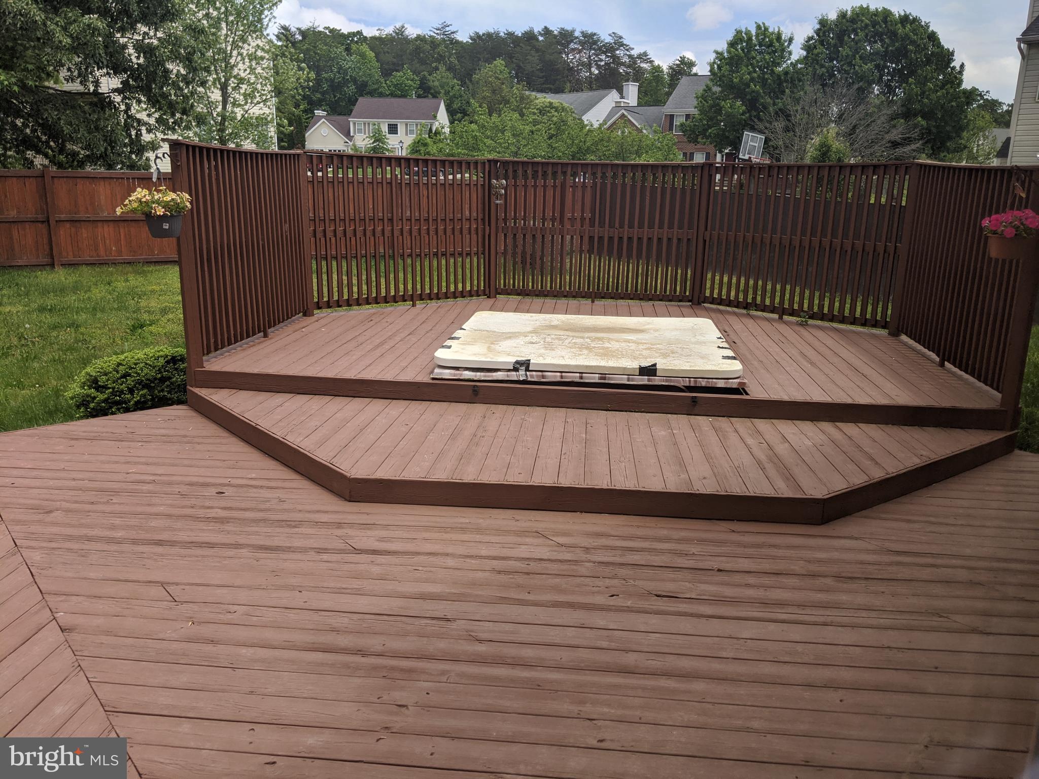 CHELTENHAM WOODS - Residential