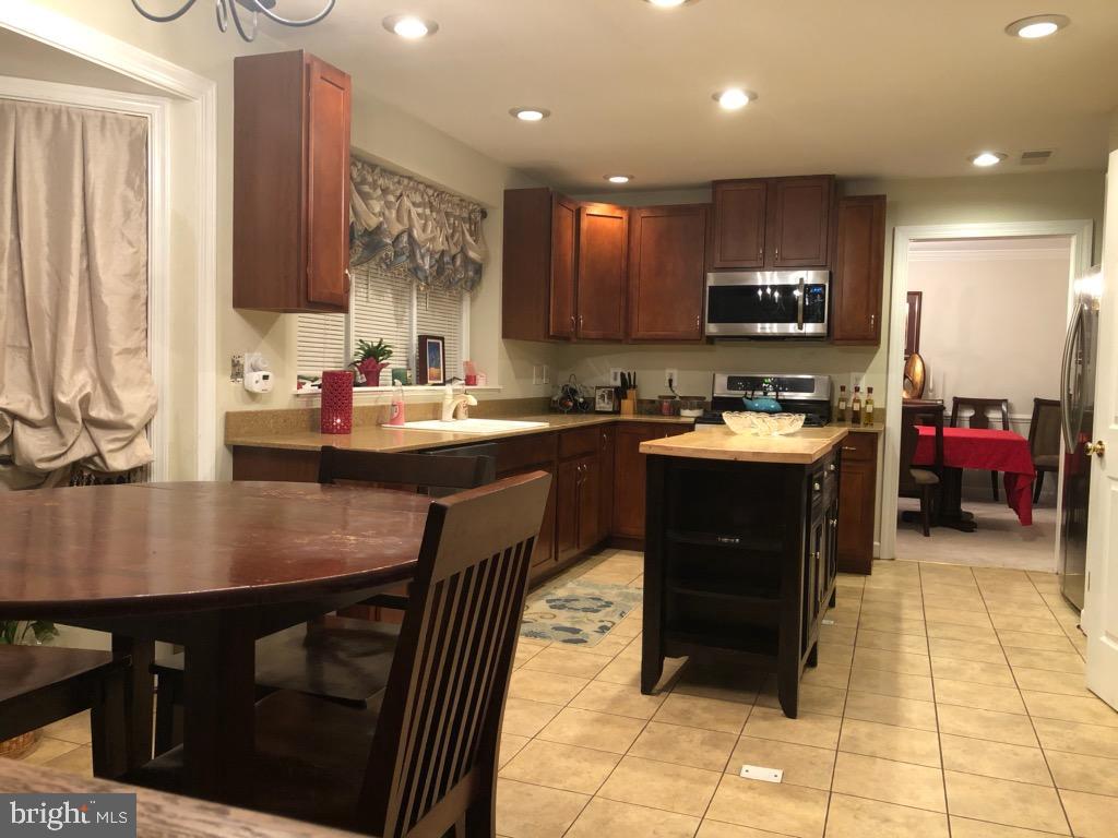 CHELTENHAM WOODS - Residential