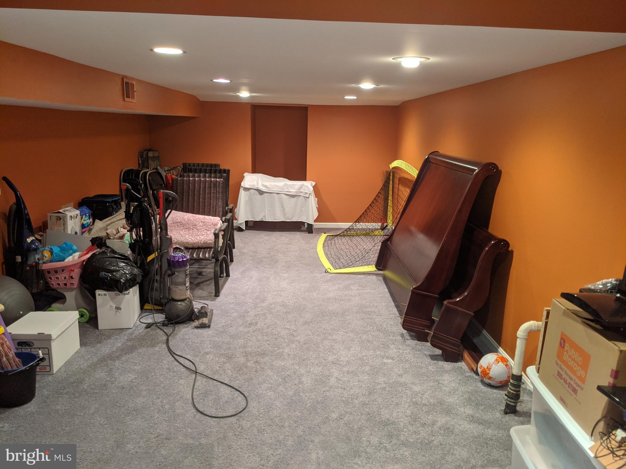 CHELTENHAM WOODS - Residential