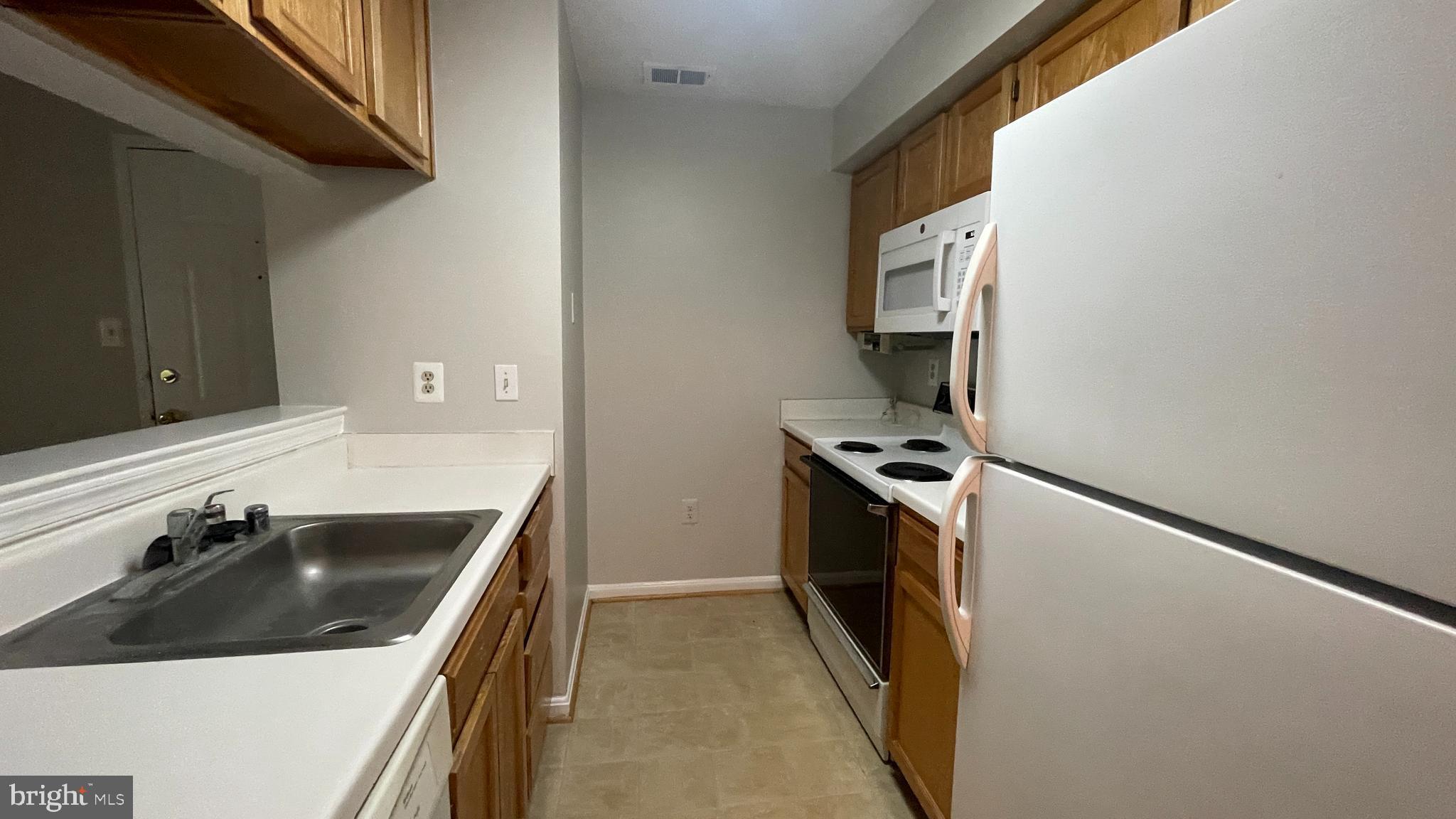 OLDE MILL - Residential Lease