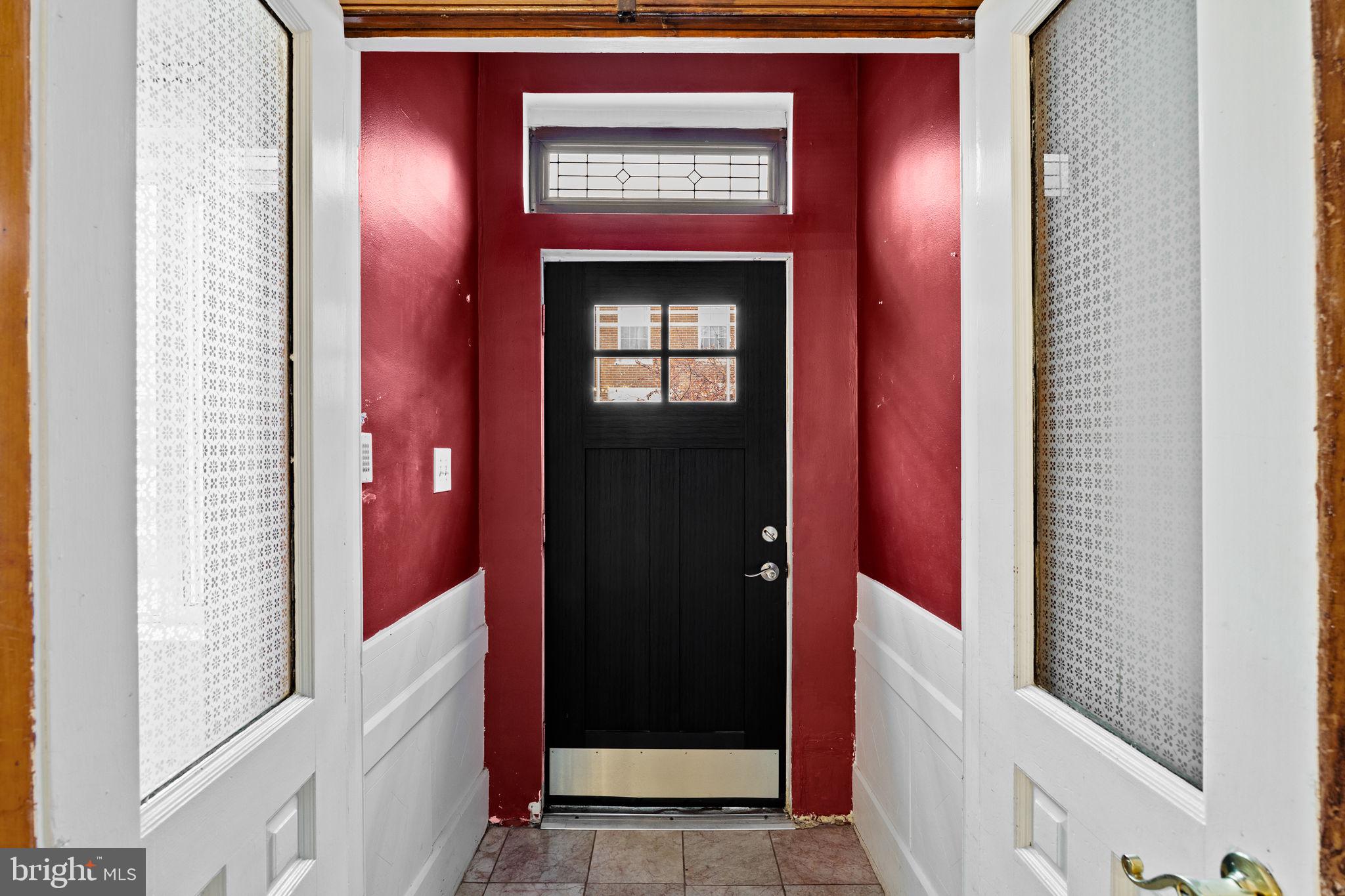 2438 CARPENTER STREET