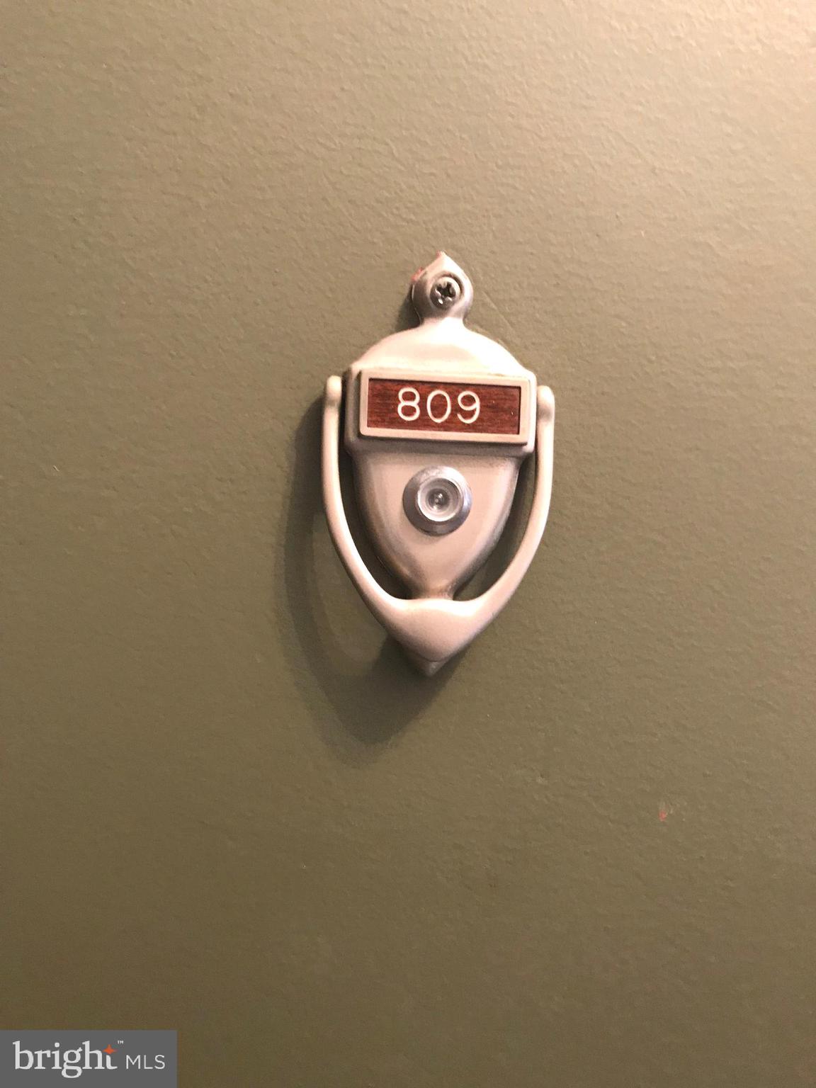 WOODLAKE TOWERS - Residential