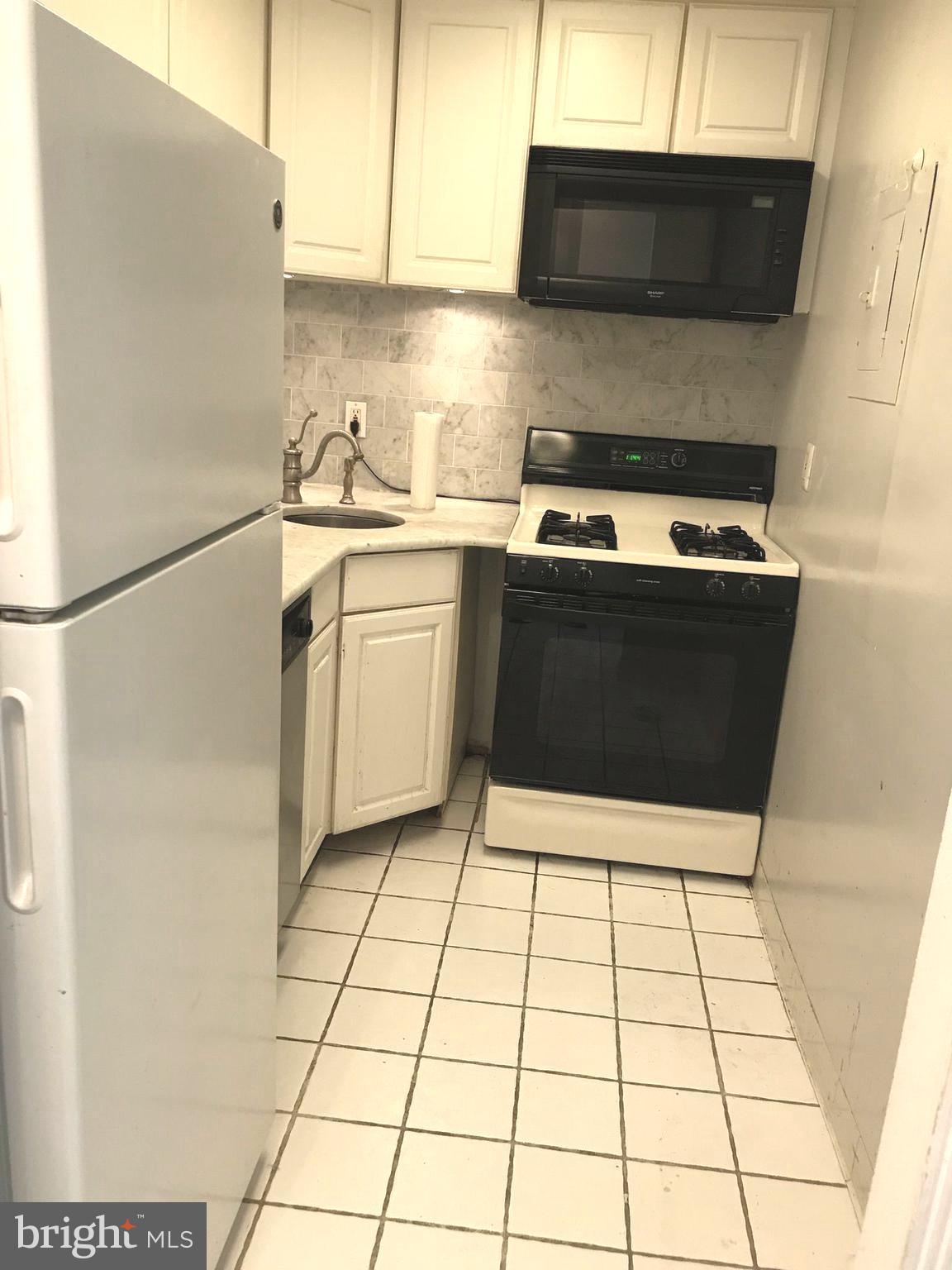 WOODLAKE TOWERS - Residential