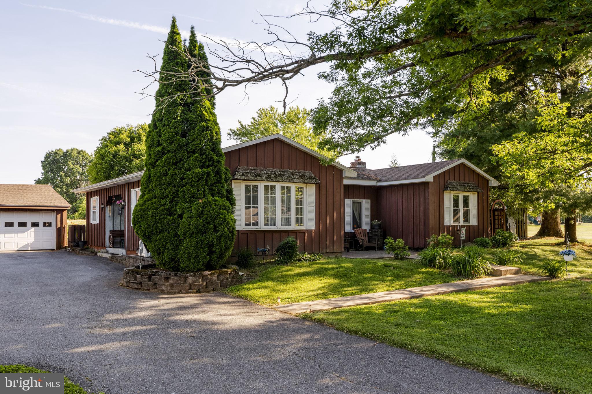 225 HARTINGS PARK ROAD