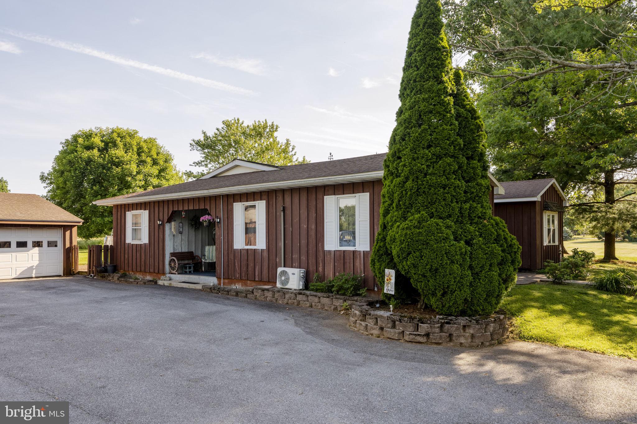 225 HARTINGS PARK ROAD