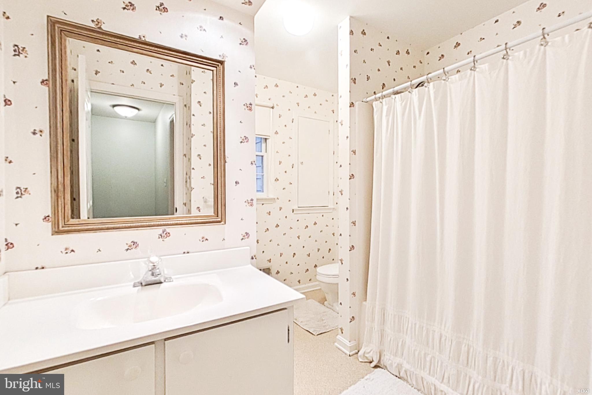 PRIESTFORD HILLS - Residential