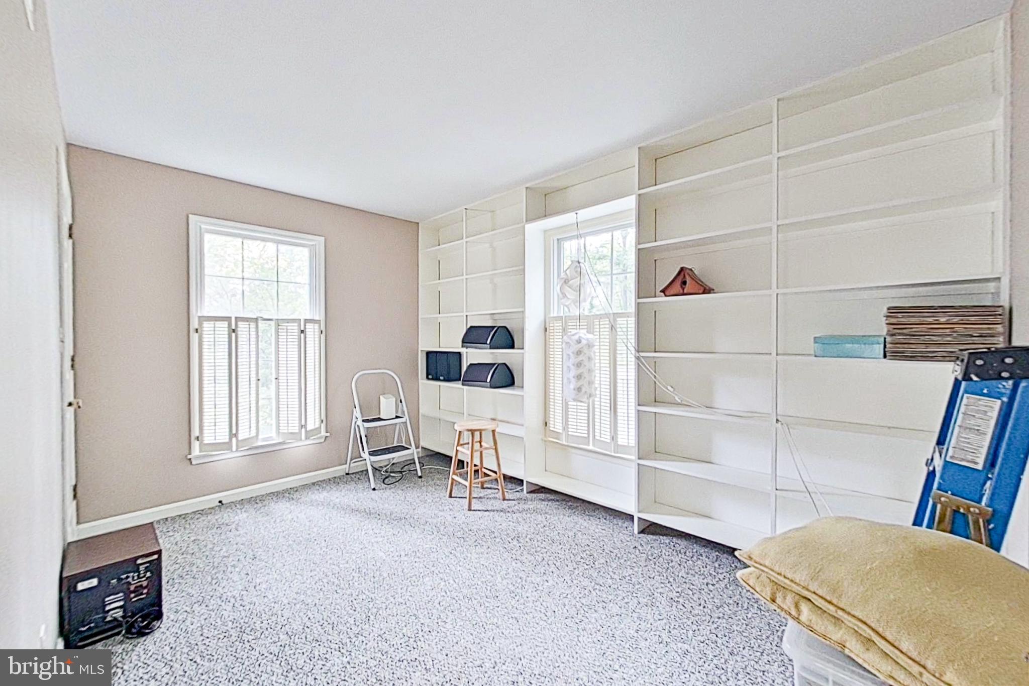 PRIESTFORD HILLS - Residential