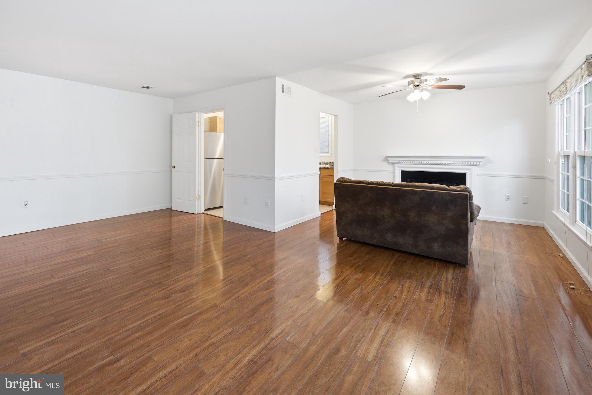 ROCKLEDGE CLUSTERS CONDO - Residential