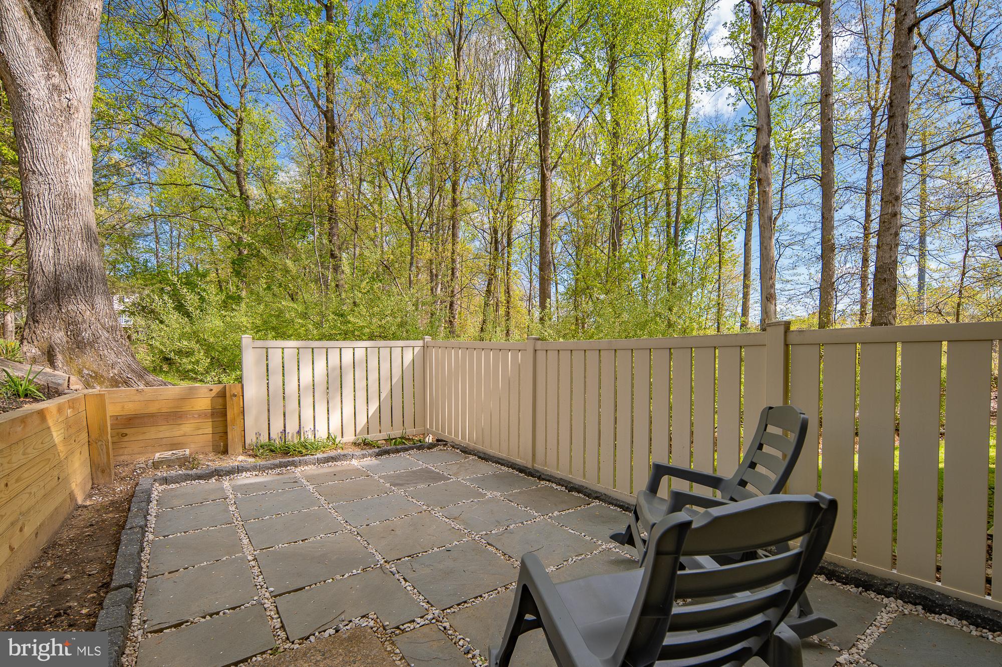 ROCKLEDGE CLUSTERS CONDO - Residential