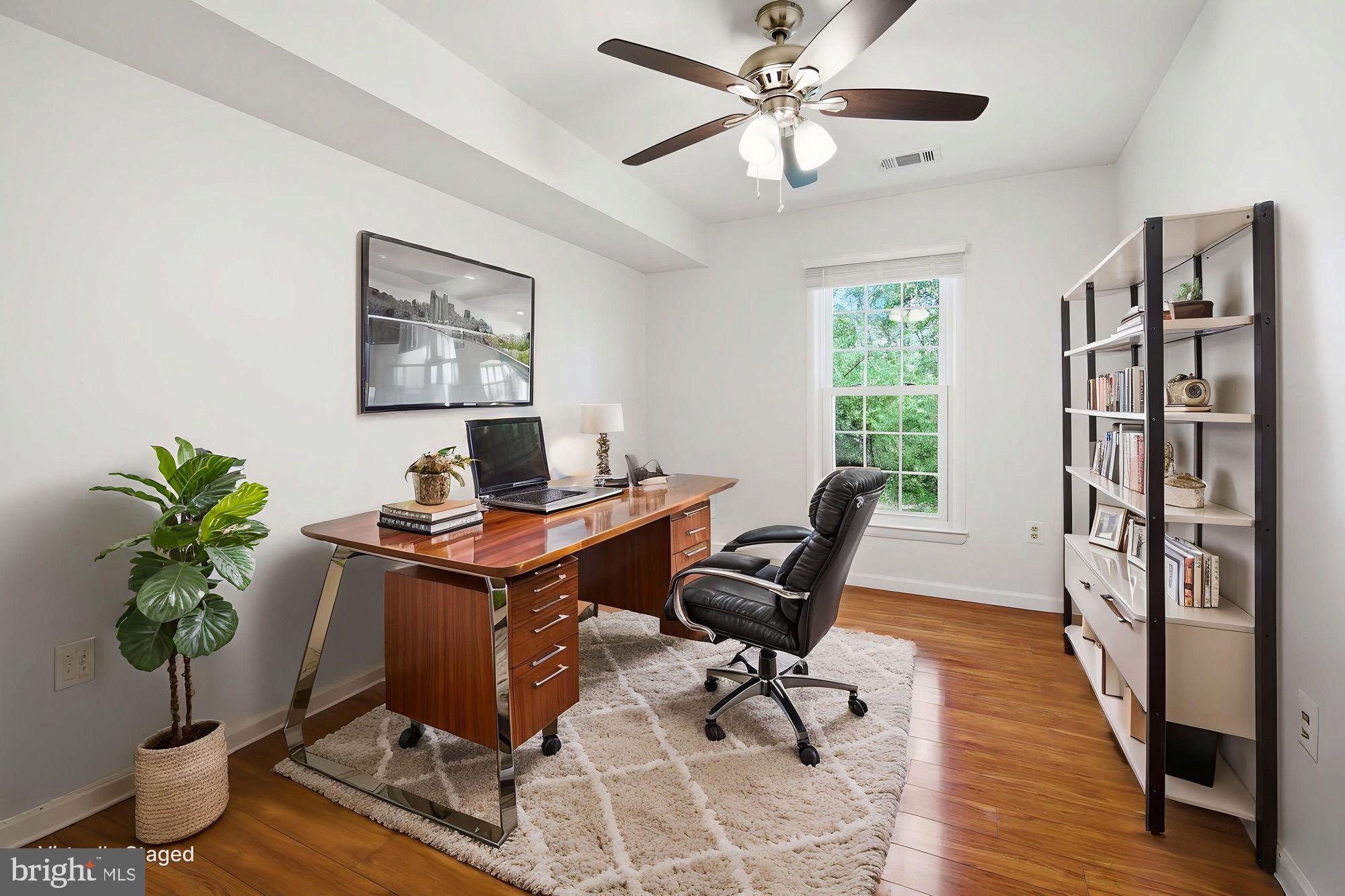 ROCKLEDGE CLUSTERS CONDO - Residential