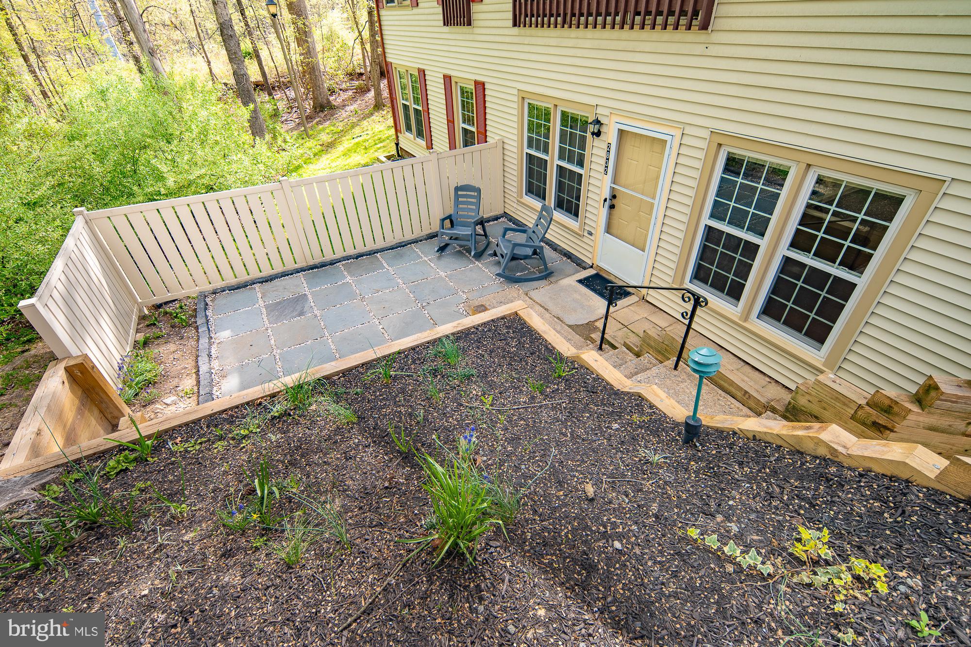 ROCKLEDGE CLUSTERS CONDO - Residential