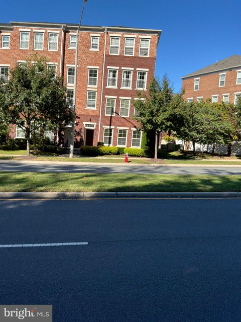 Condo For Sale - 3022 Rittenhouse Circle #35<br/> Fairfax County, FAIRFAX, VA 22031