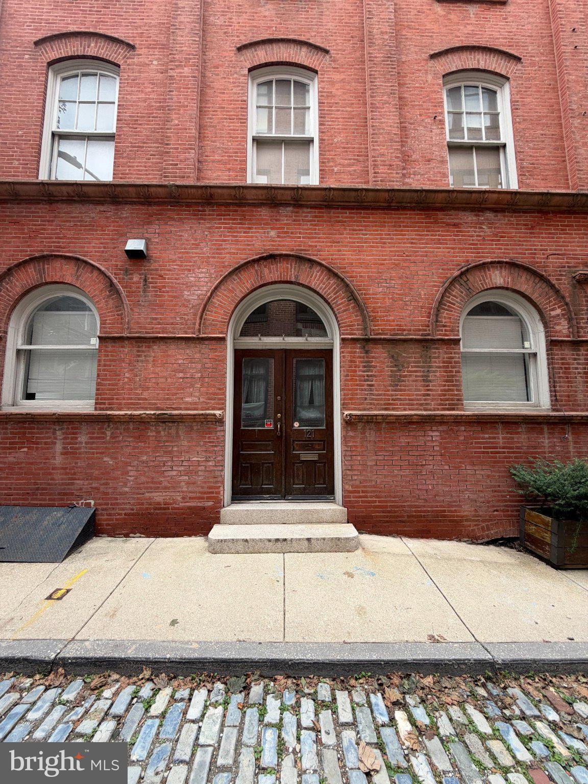 121-123 CUTHBERT STREET