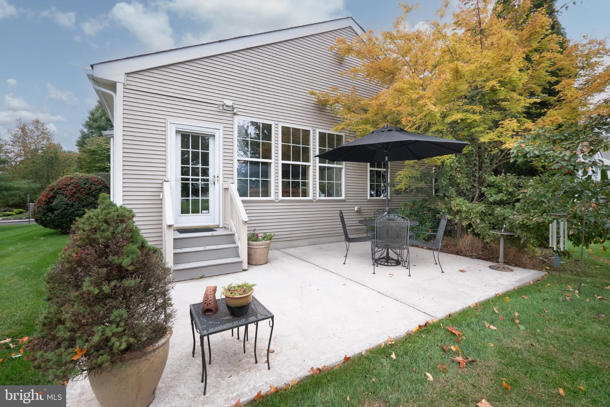 Macungie, Pennsylvania 18062, United States, 2 Bedrooms Bedrooms, ,2 BathroomsBathrooms,Residential,Pending,229297