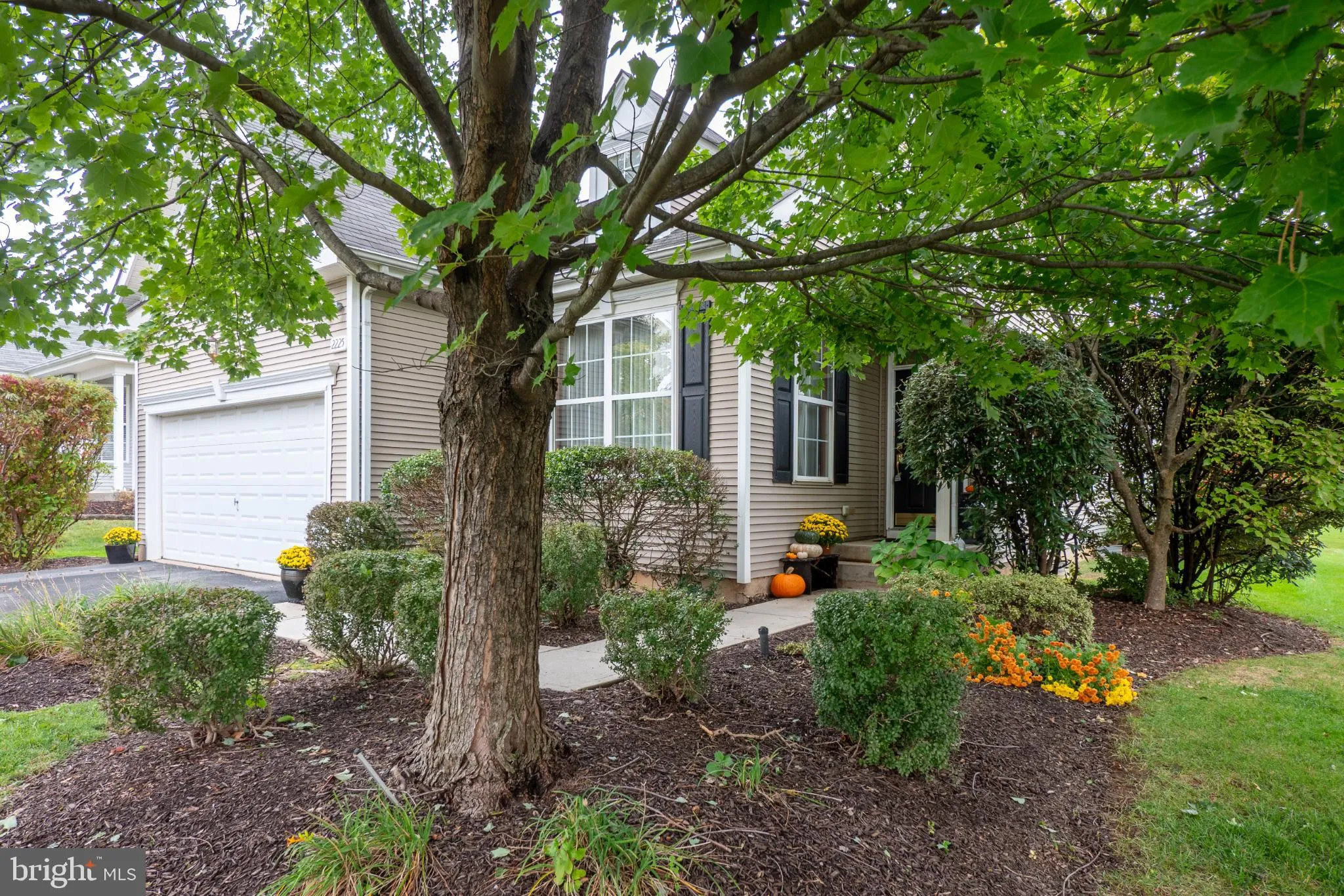 Macungie, Pennsylvania 18062, United States, 2 Bedrooms Bedrooms, ,2 BathroomsBathrooms,Residential,Pending,229297