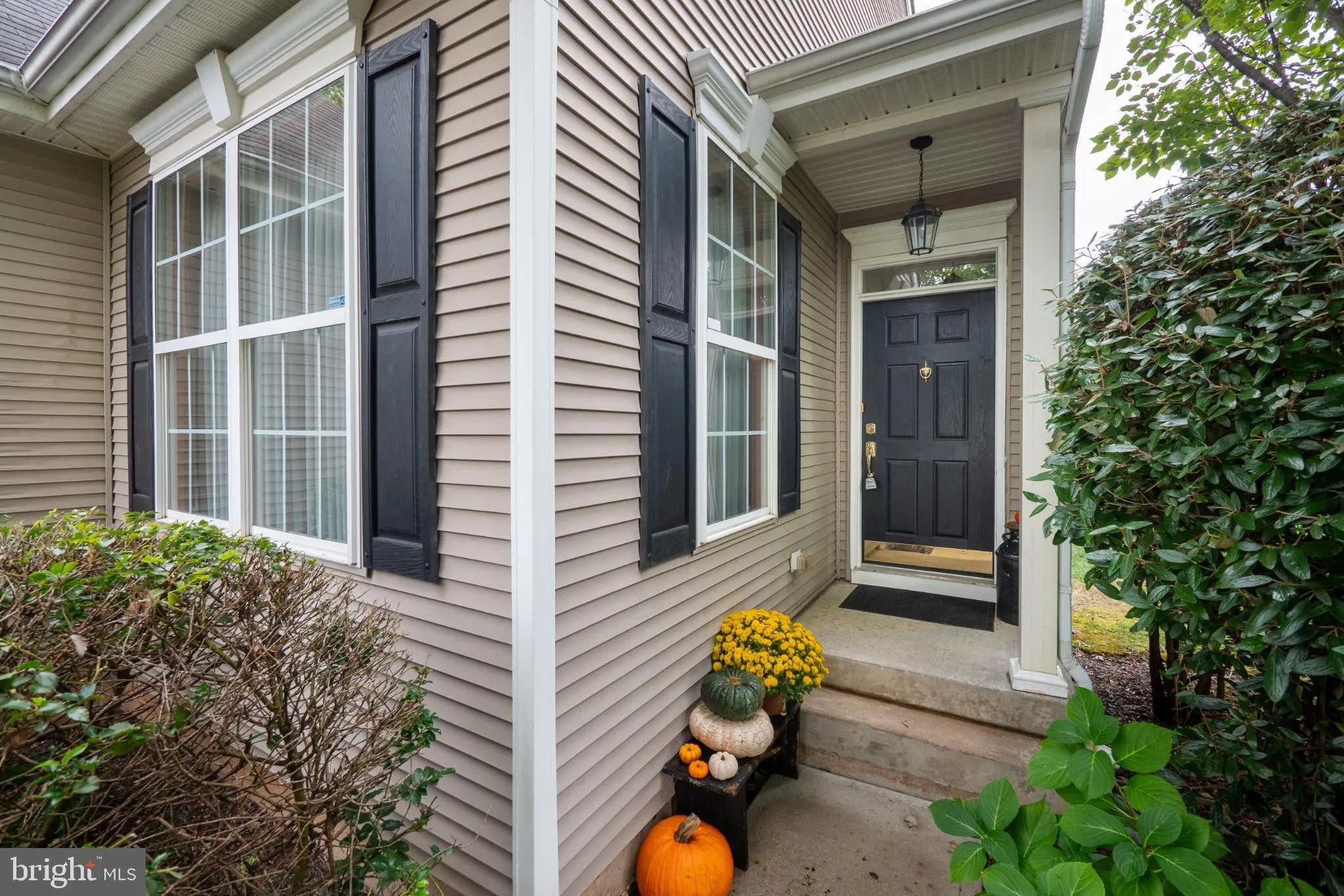 Macungie, Pennsylvania 18062, United States, 2 Bedrooms Bedrooms, ,2 BathroomsBathrooms,Residential,Pending,229297