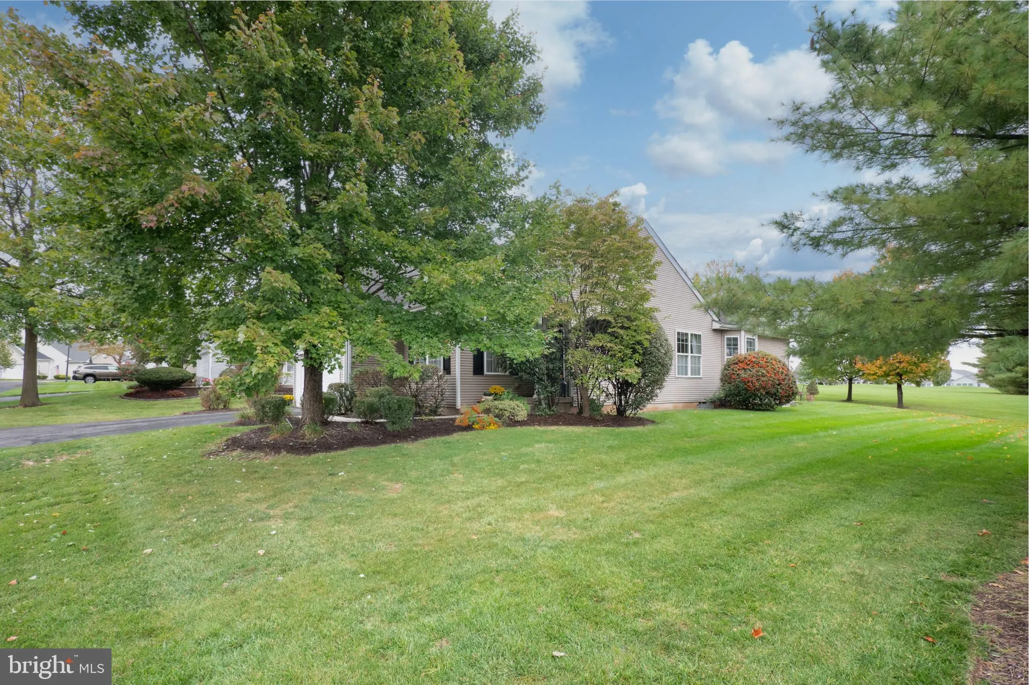Macungie, Pennsylvania 18062, United States, 2 Bedrooms Bedrooms, ,2 BathroomsBathrooms,Residential,Pending,229297