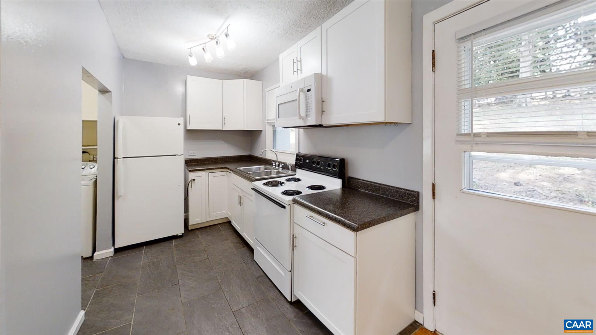 LOCUST GROVE - Residential Lease