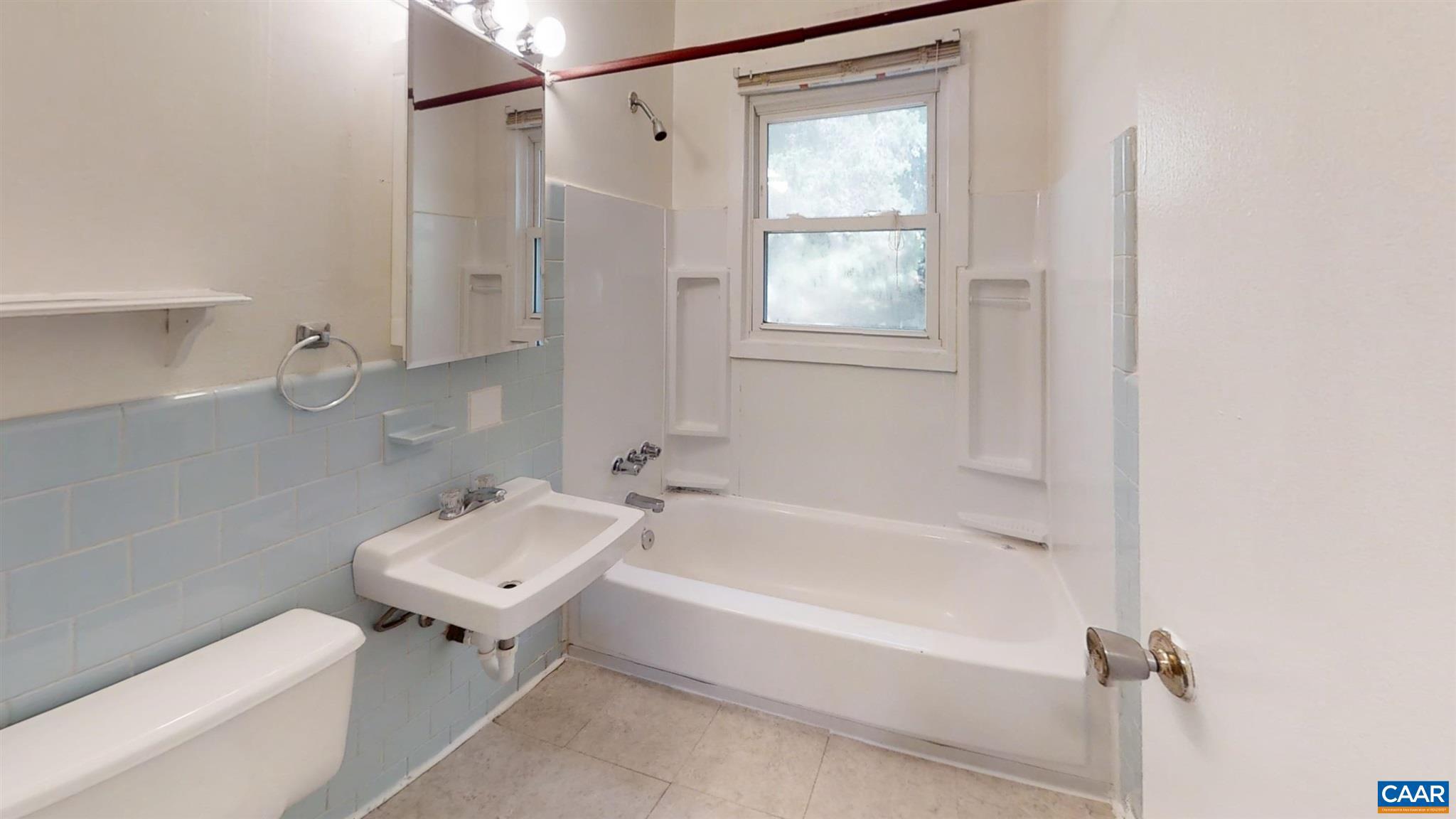 LOCUST GROVE - Residential Lease