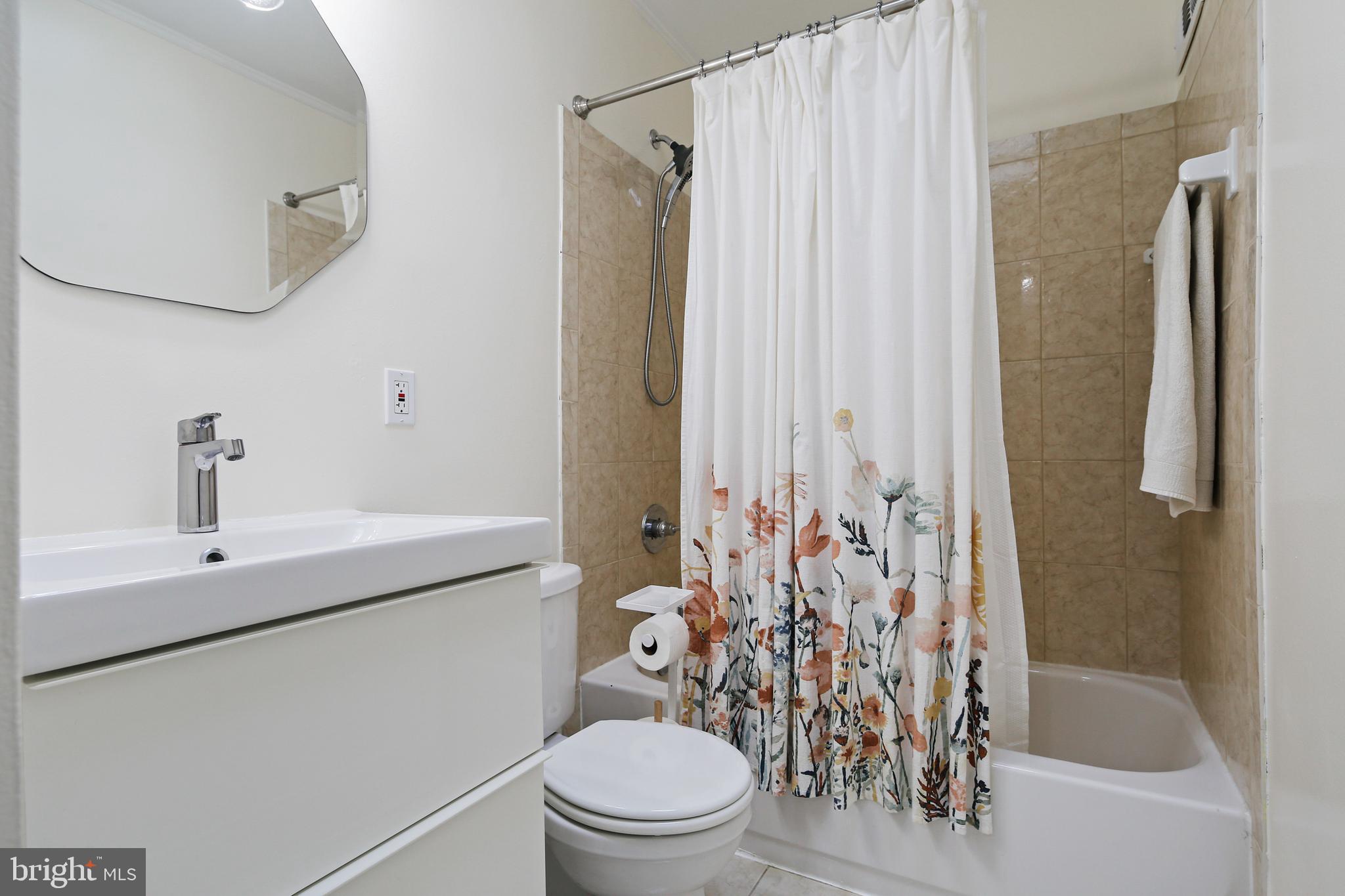 DUNDALK VILLAGE - Residential