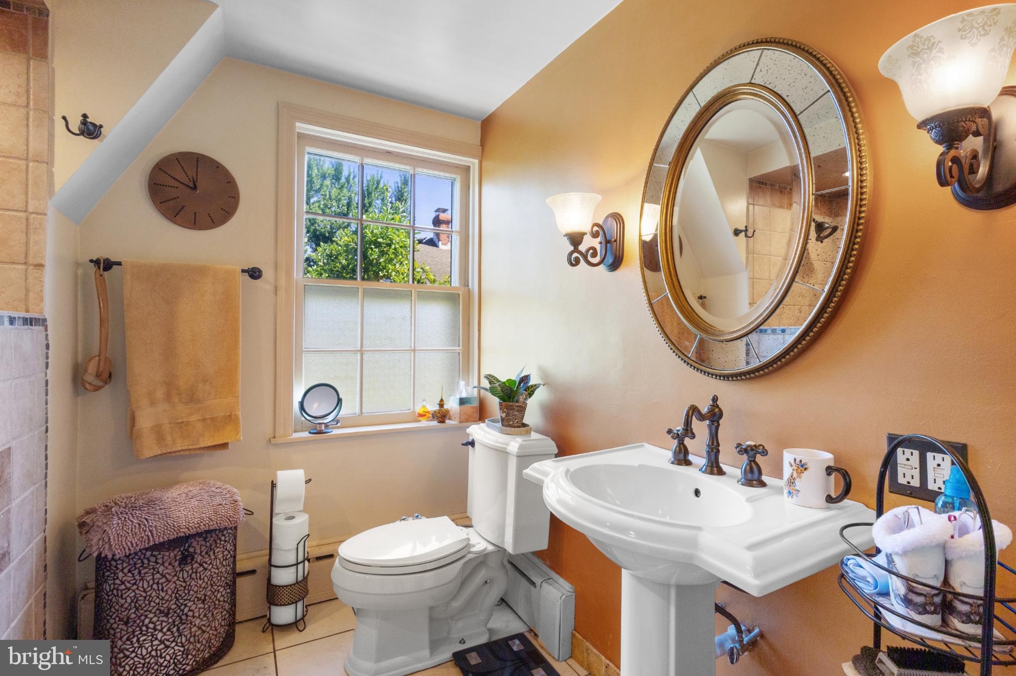 HARLEYSVILLE - Residential