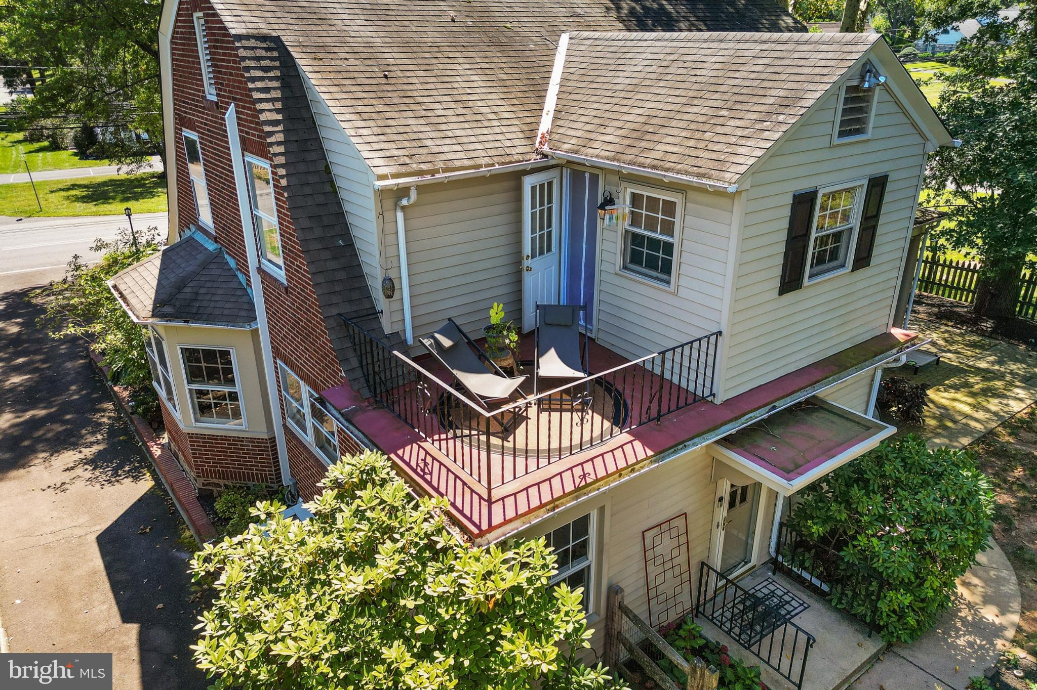 HARLEYSVILLE - Residential