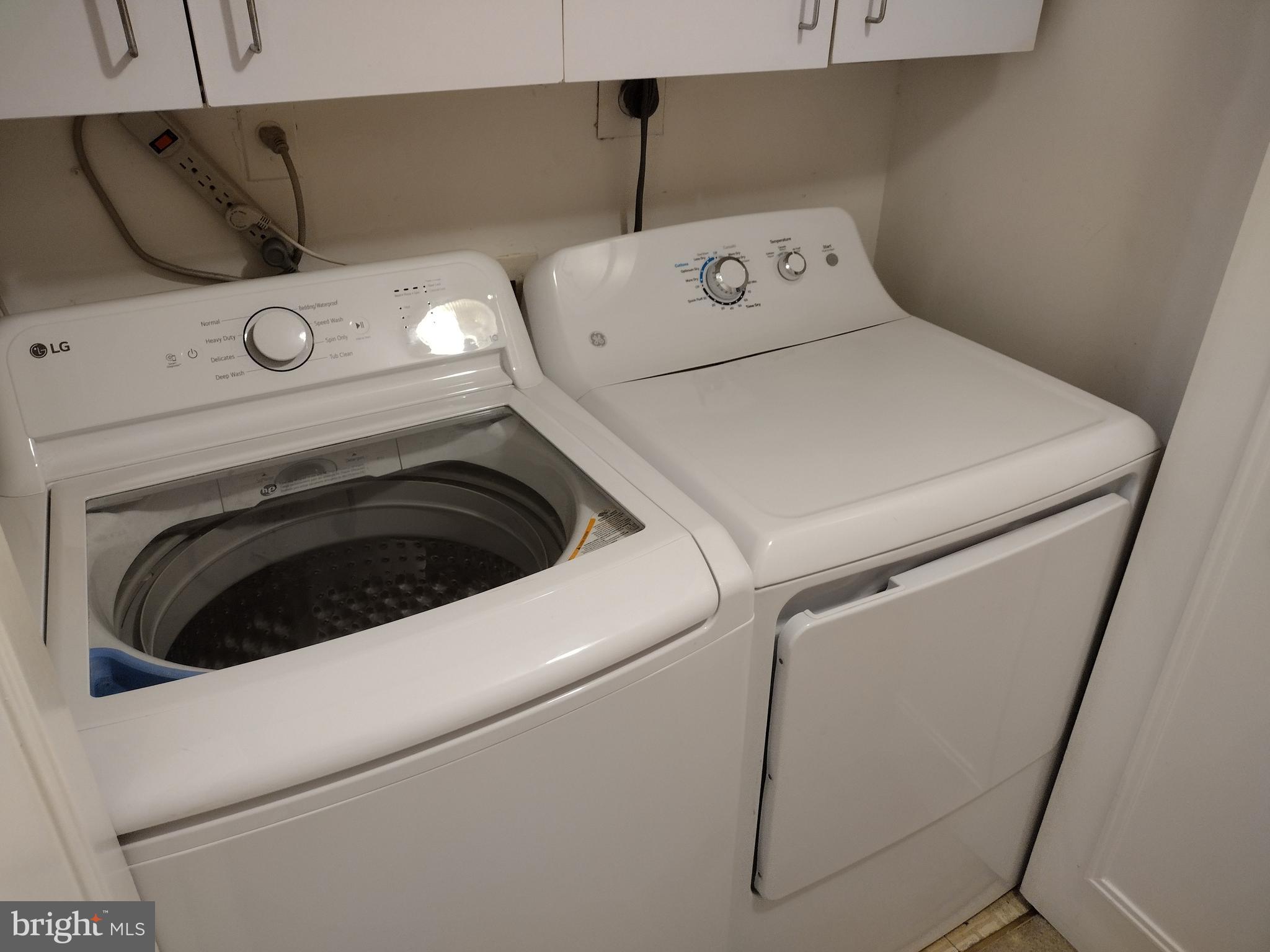 THE CARLETON OF CHEVY CHASE - Residential Lease