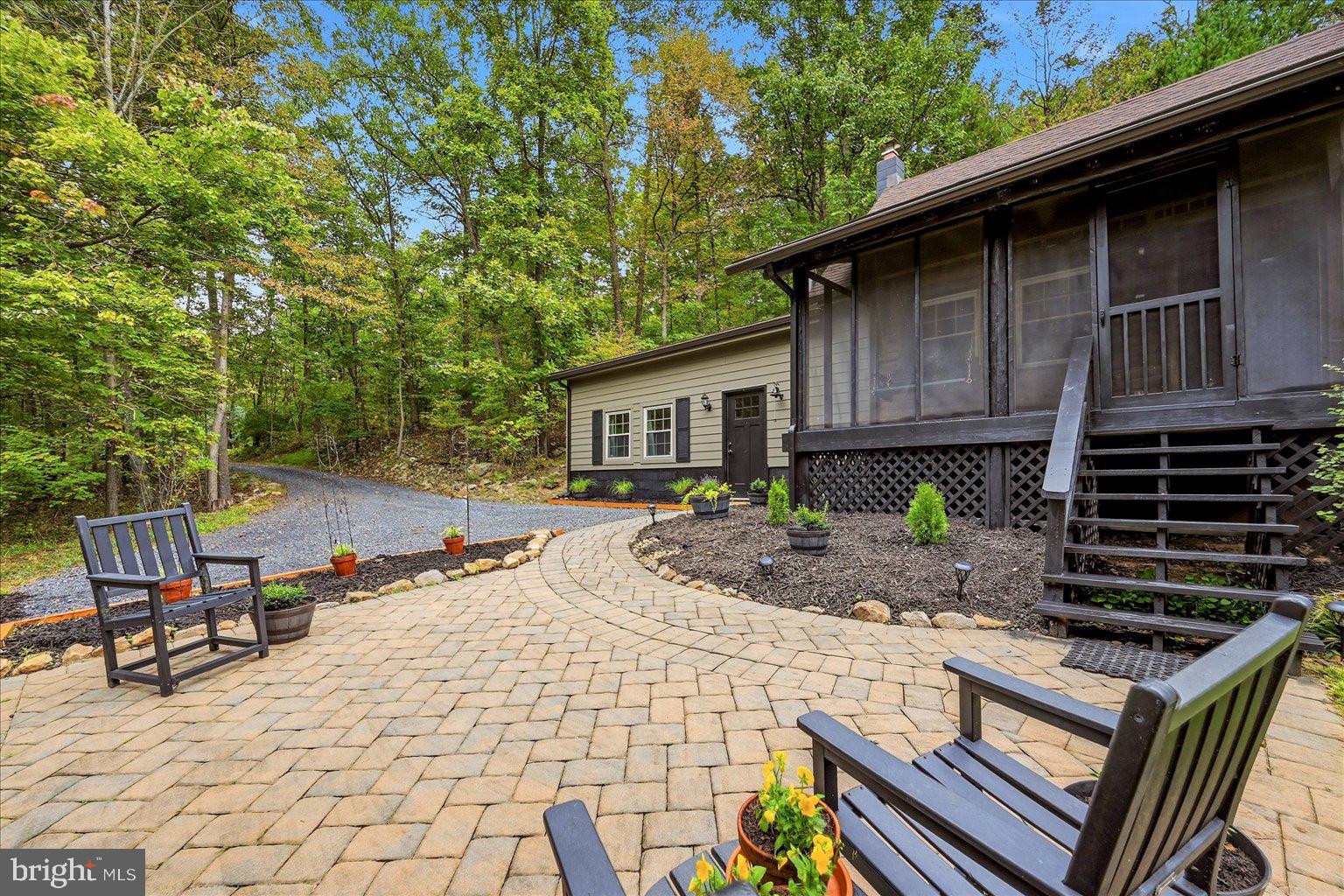 628 KERNS MOUNTAIN LANE