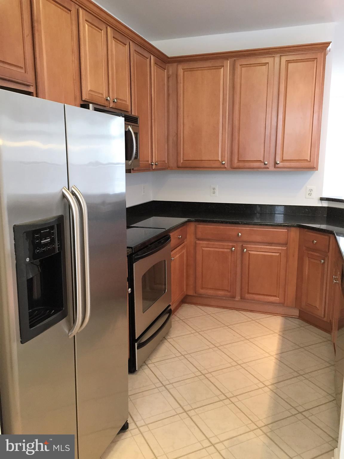 HIGH VIEW AT HUNT VALLEY - Residential Lease