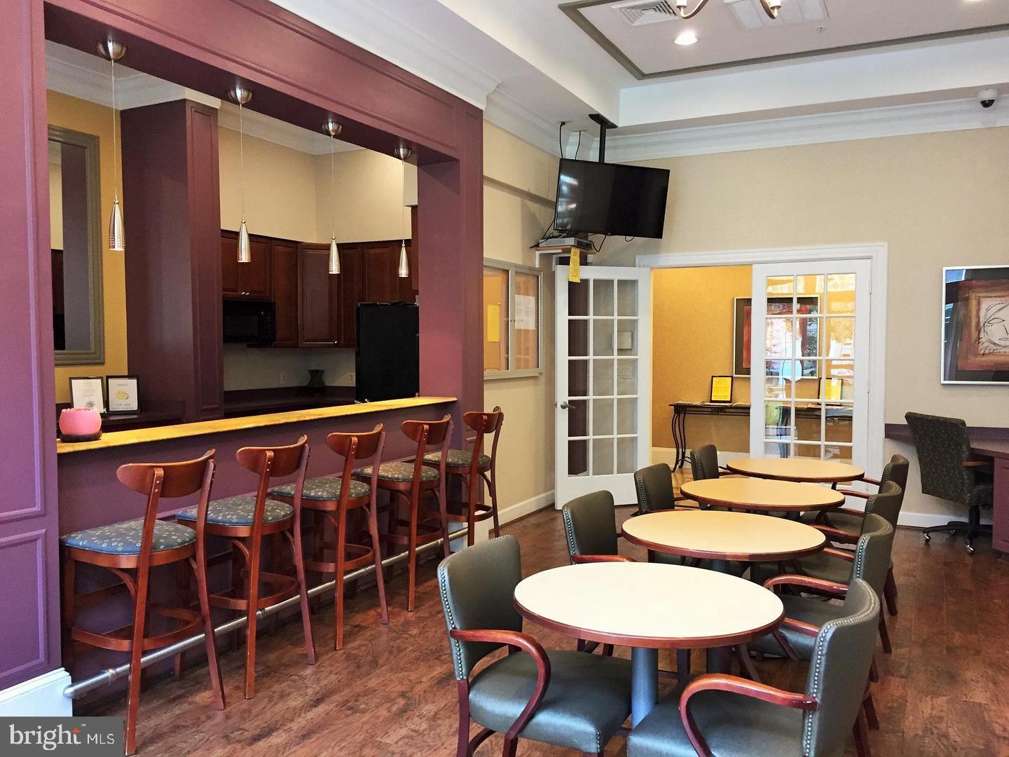 HIGH VIEW AT HUNT VALLEY - Residential Lease