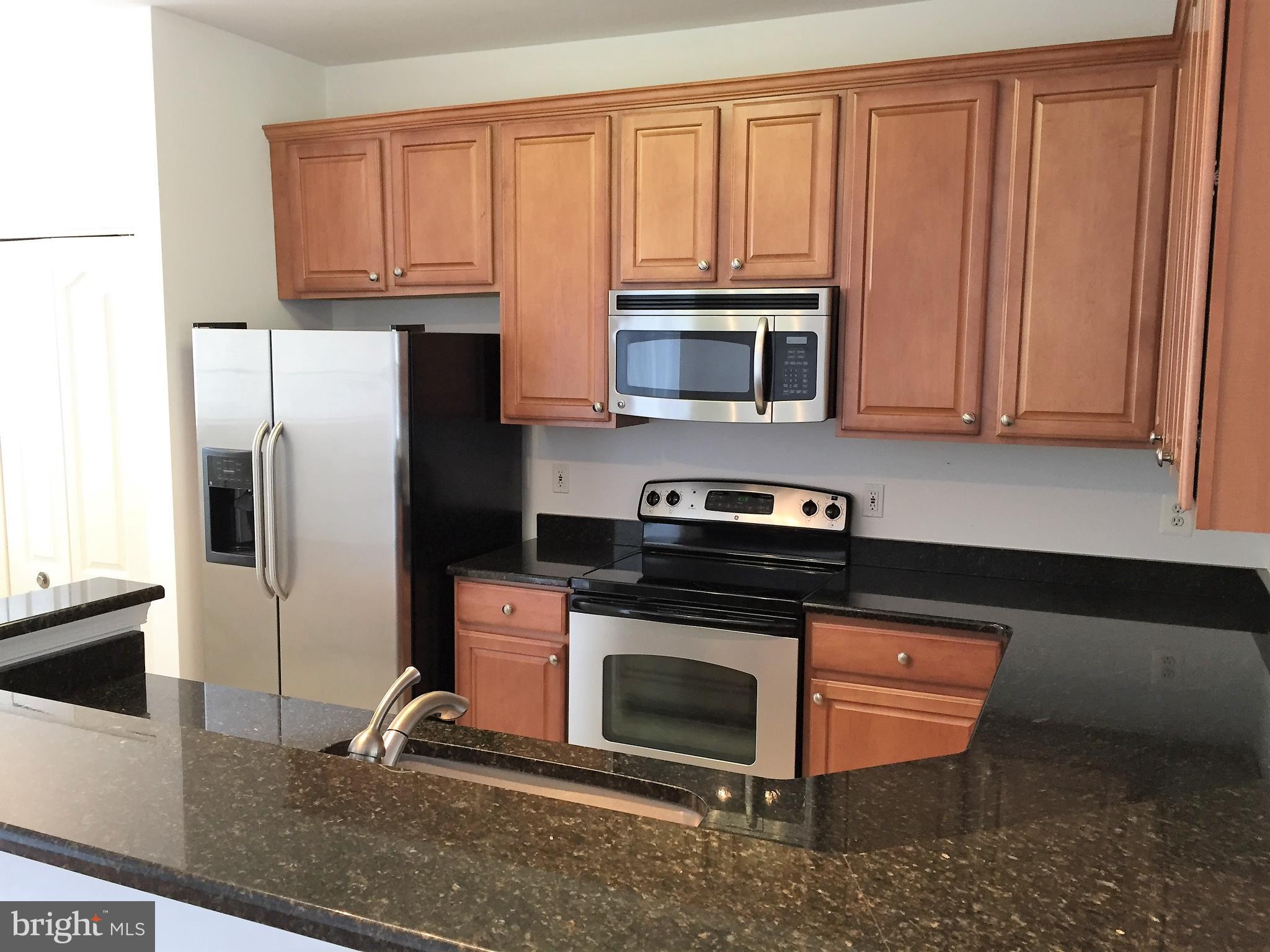 HIGH VIEW AT HUNT VALLEY - Residential Lease