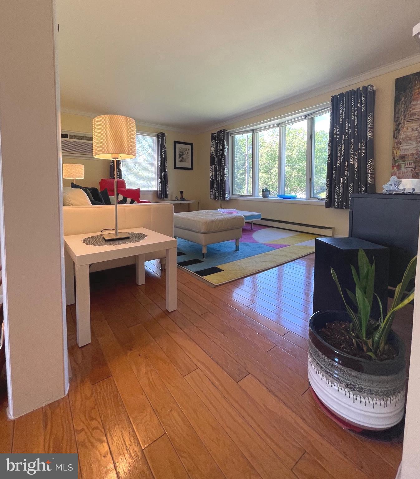 CHAPLINE'S CHOICE - Residential