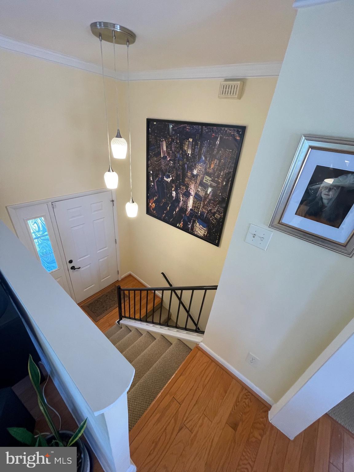 CHAPLINE'S CHOICE - Residential