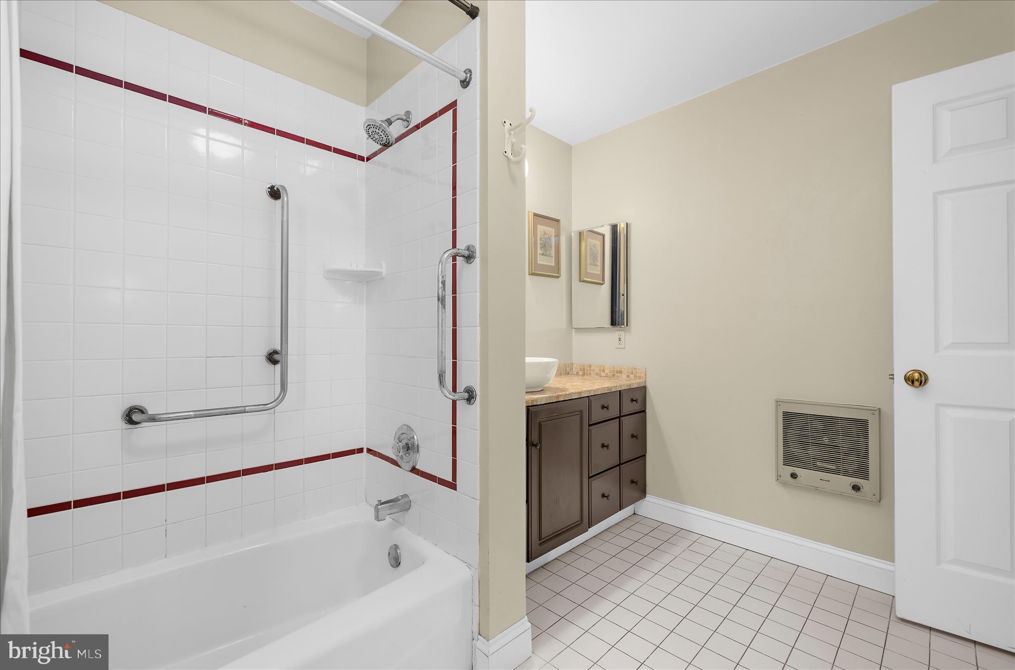 CAPE ST CLAIRE - Residential