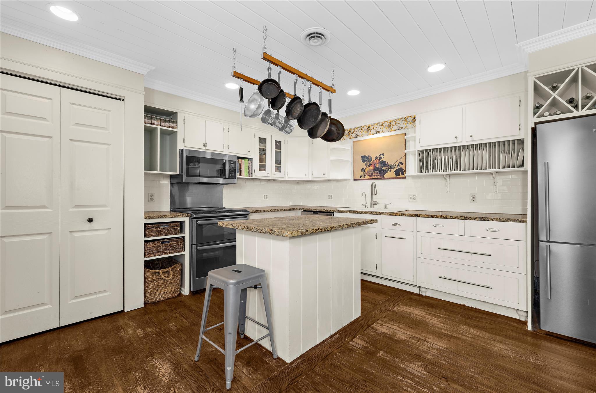 CAPE ST CLAIRE - Residential