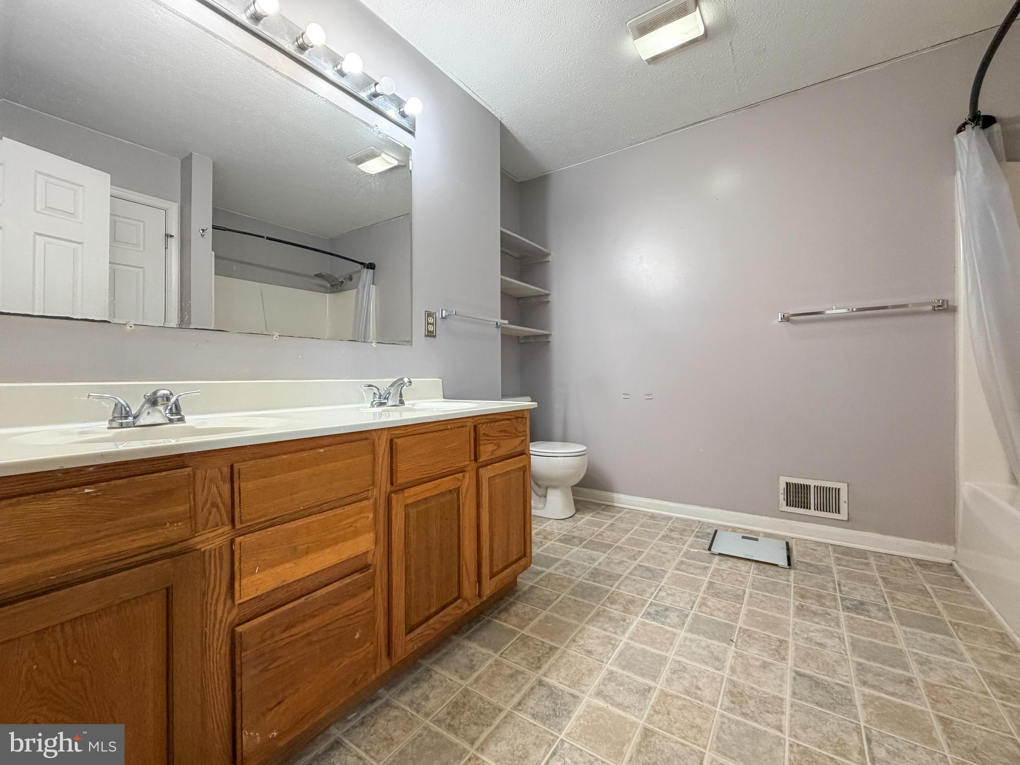 ELIZABETH STATION - Residential