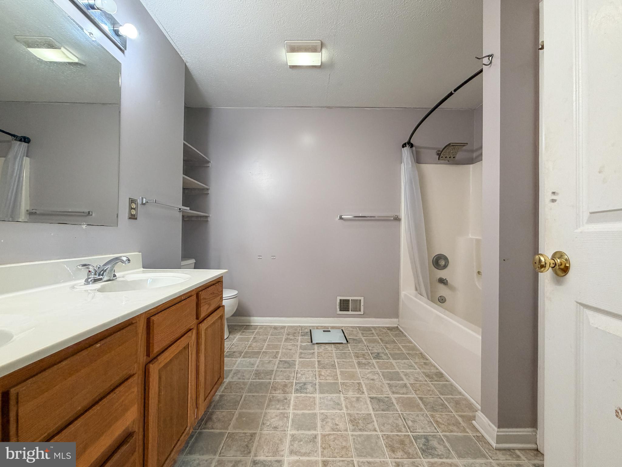 ELIZABETH STATION - Residential