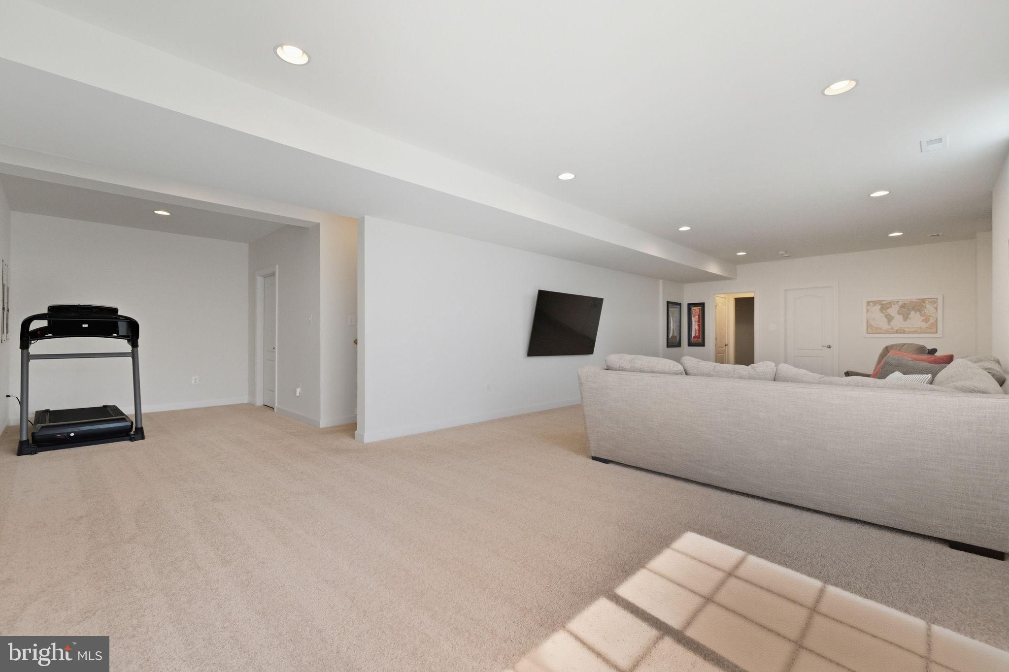 SULLIVAN ESTATES - Residential