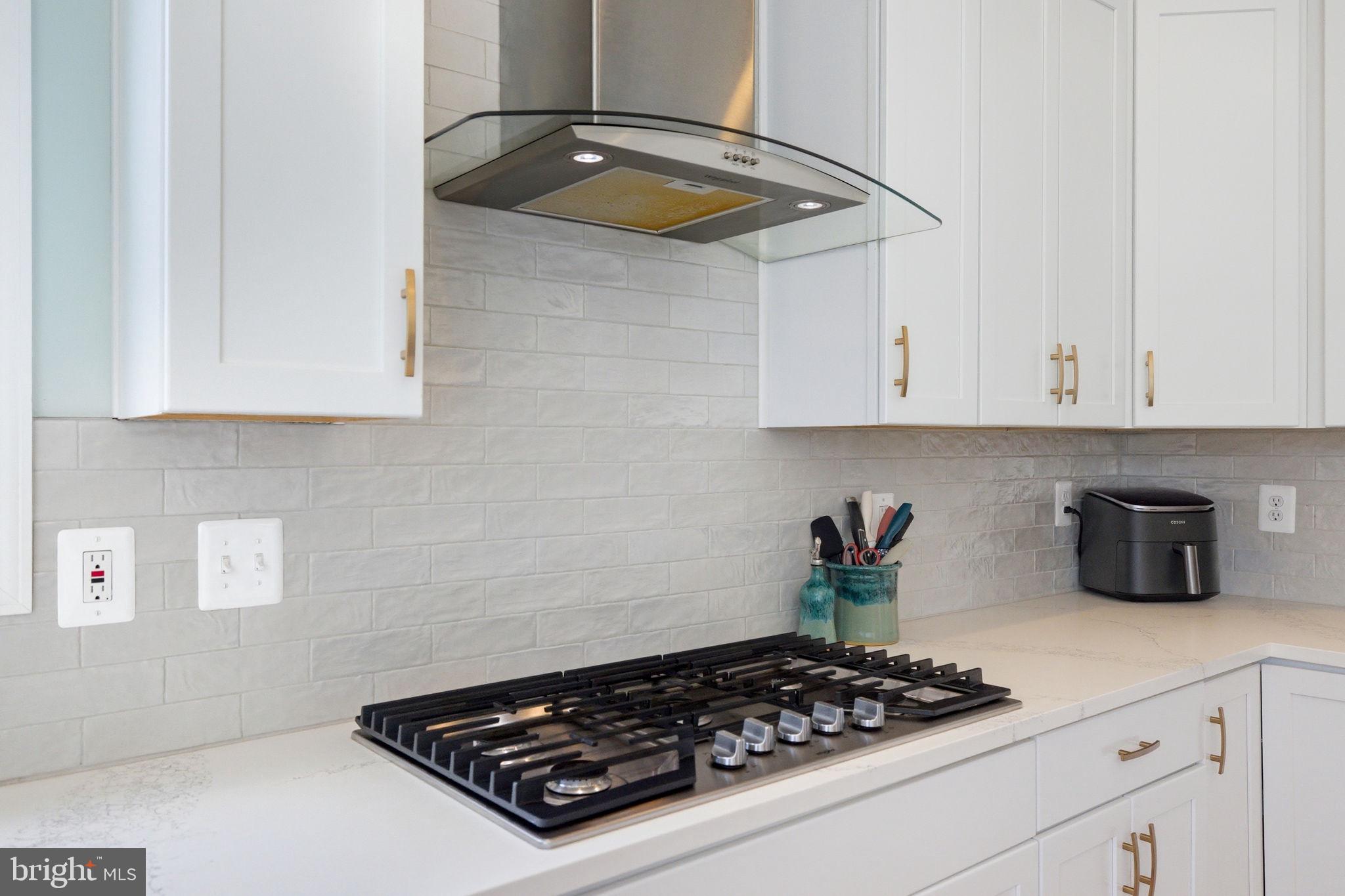 SULLIVAN ESTATES - Residential