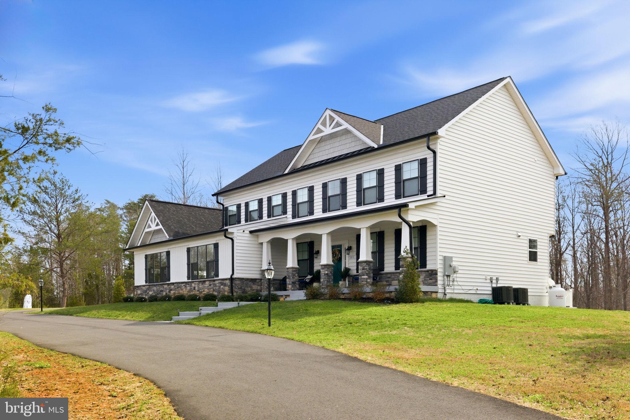 SULLIVAN ESTATES - Residential