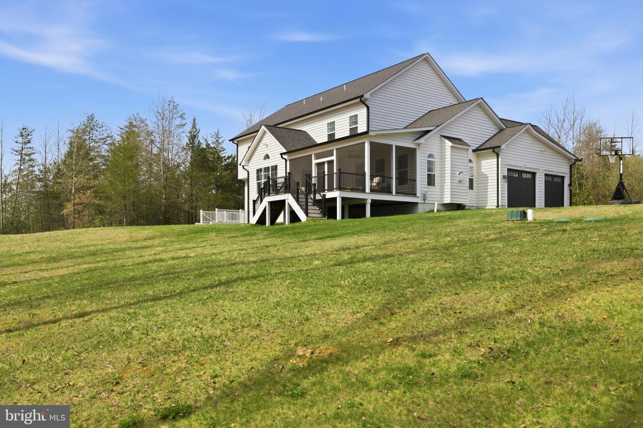 SULLIVAN ESTATES - Residential