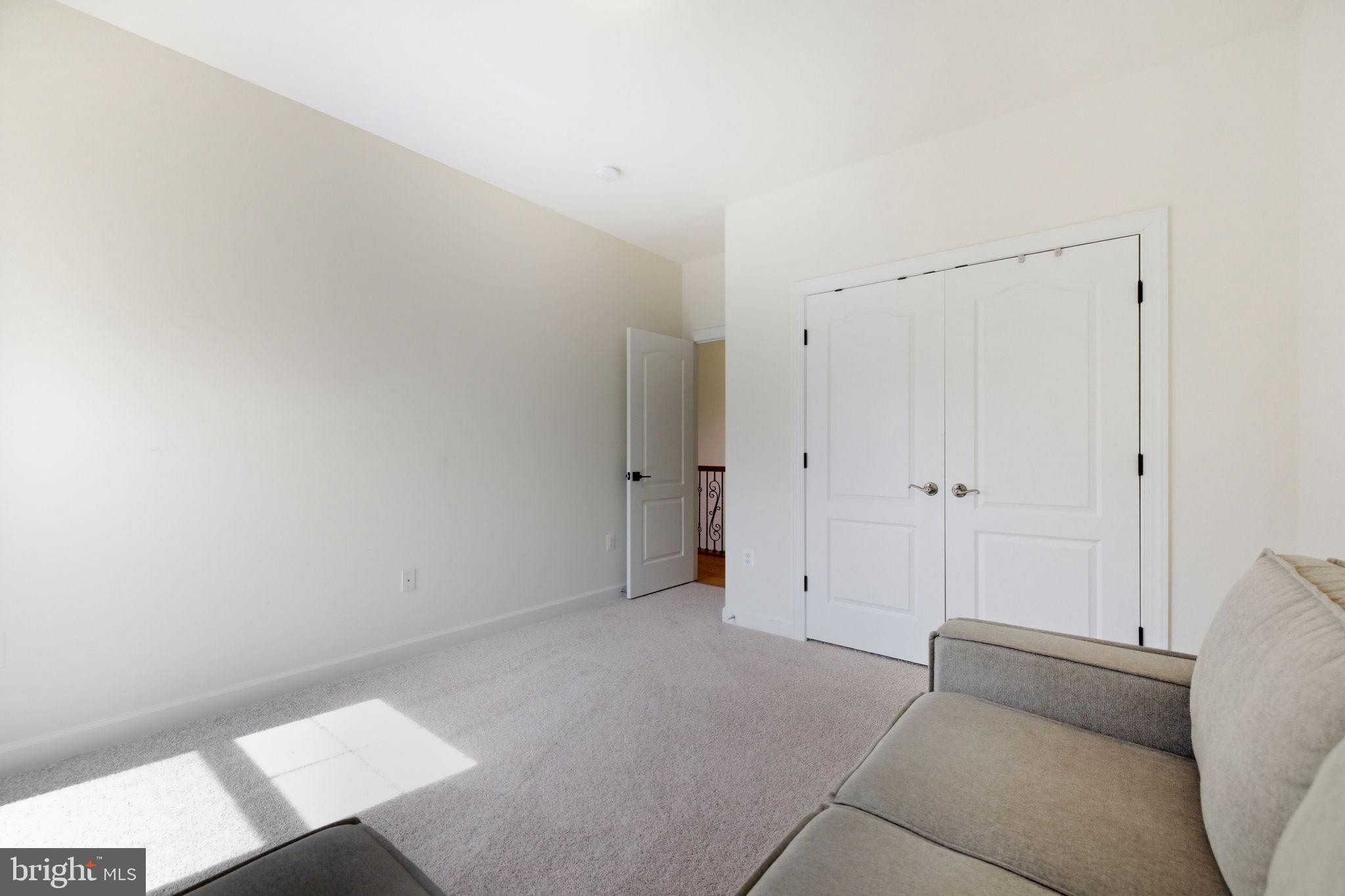 SULLIVAN ESTATES - Residential