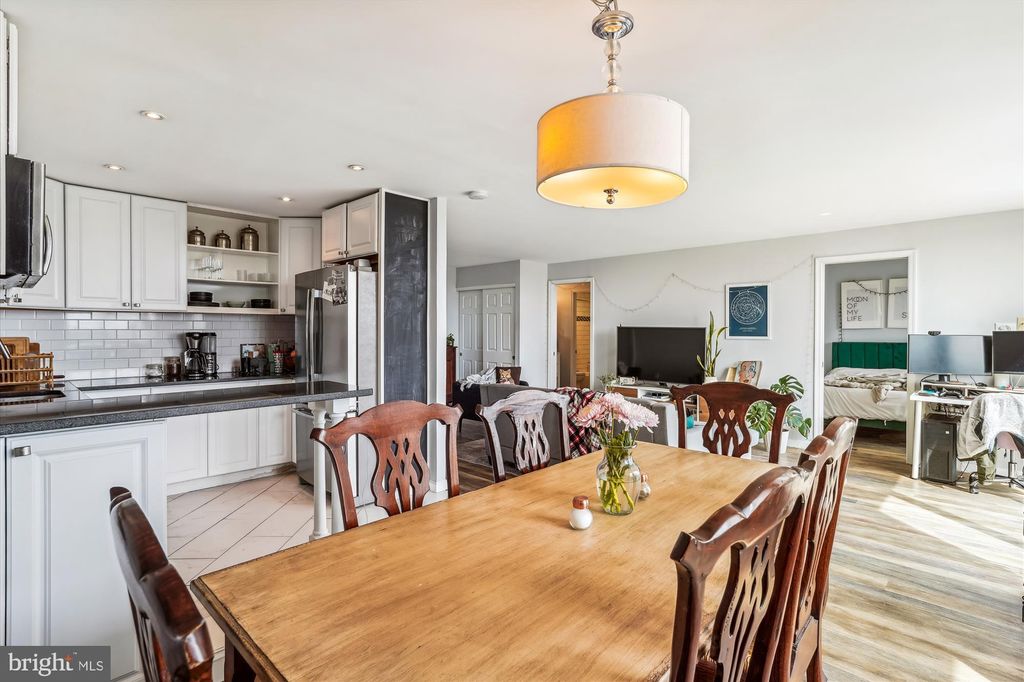 Photo of 1510 12th Street N #703, ARLINGTON, VA 22209 (MLS # VAAR2072348)