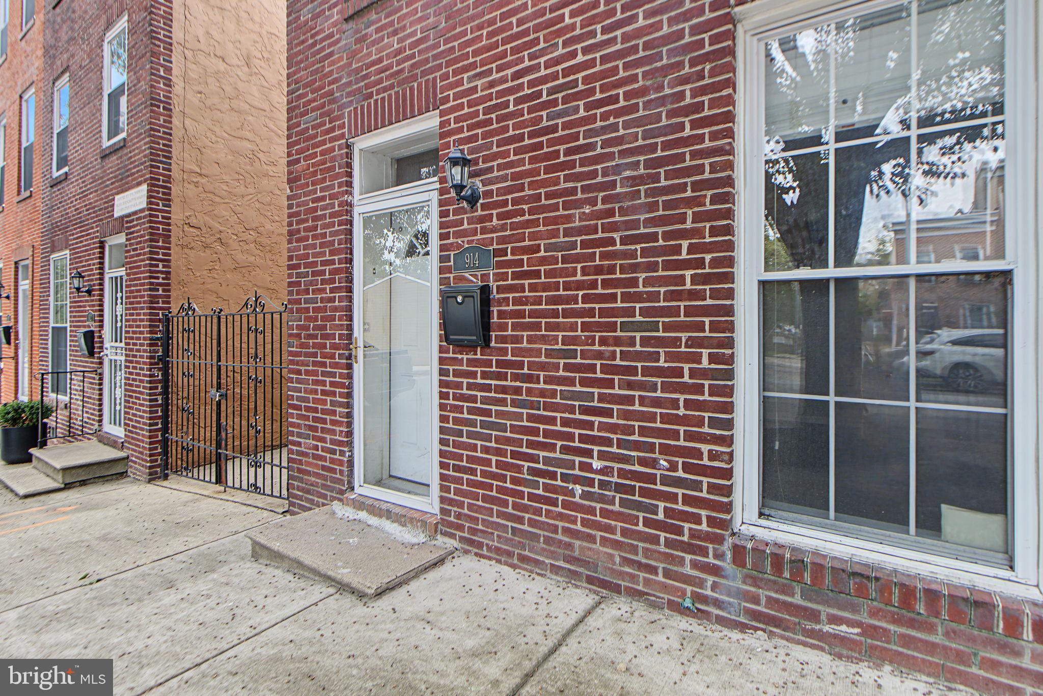 914 N EDEN STREET