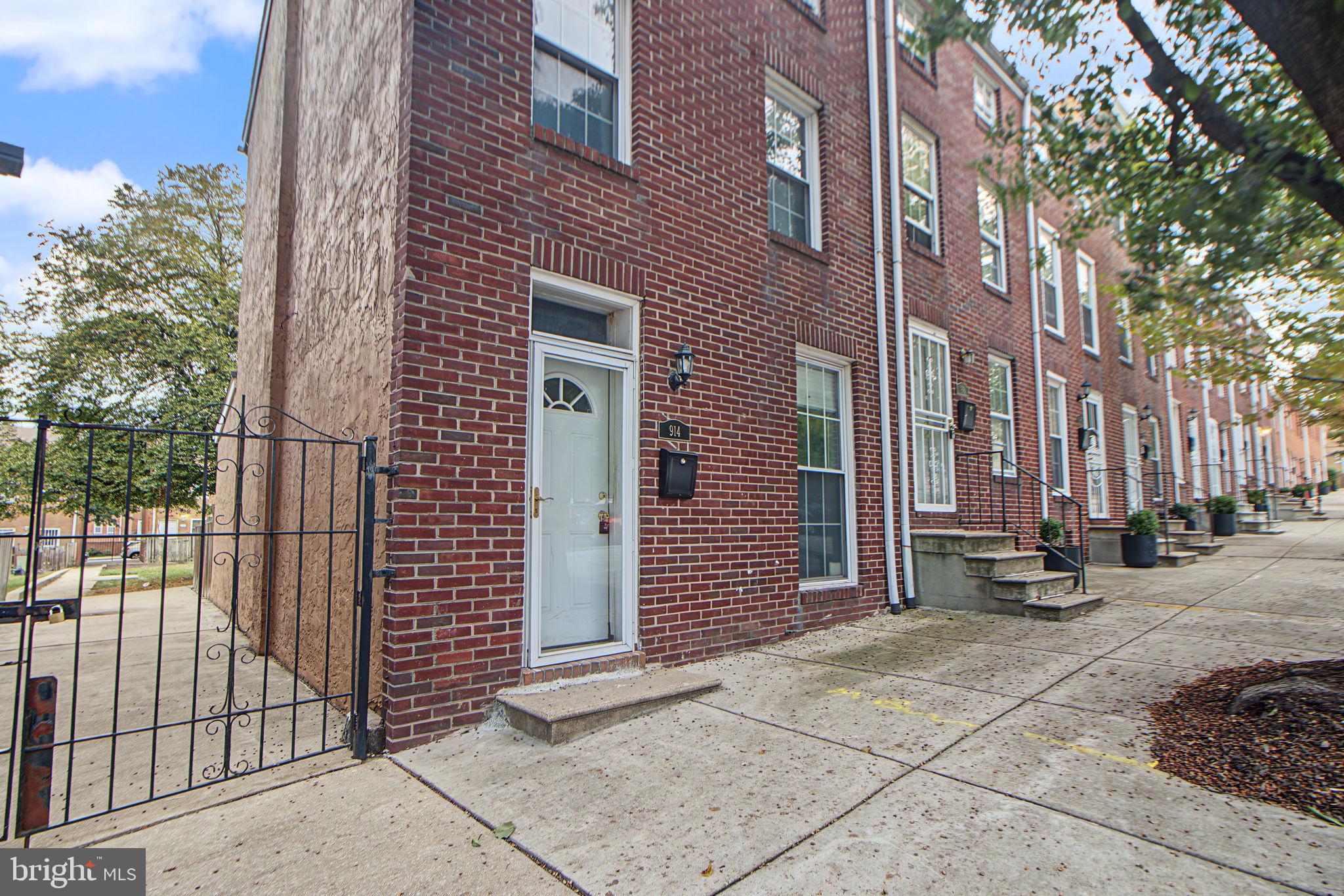 914 N EDEN STREET
