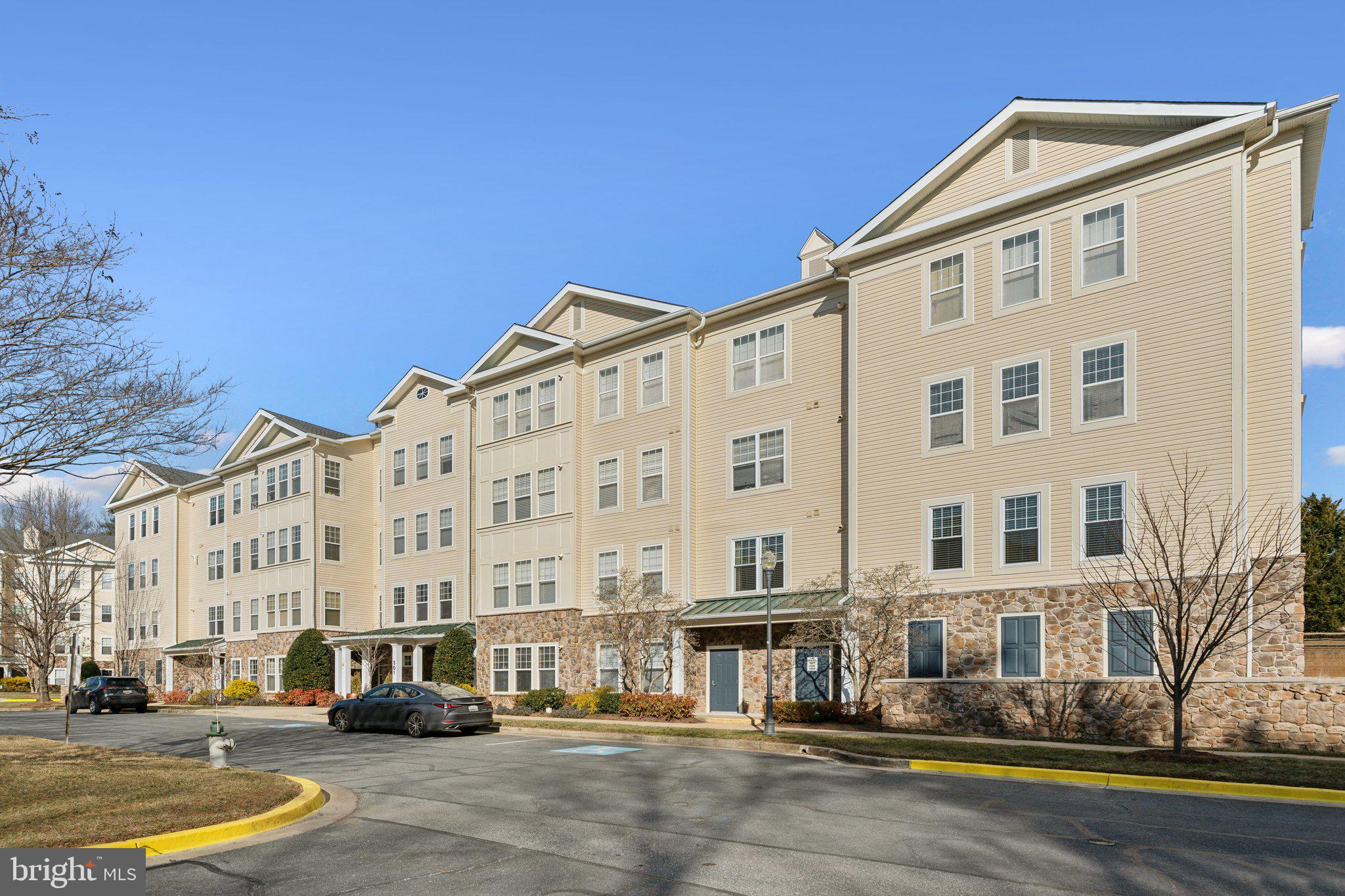 LAKELANDS RIDGE - Residential